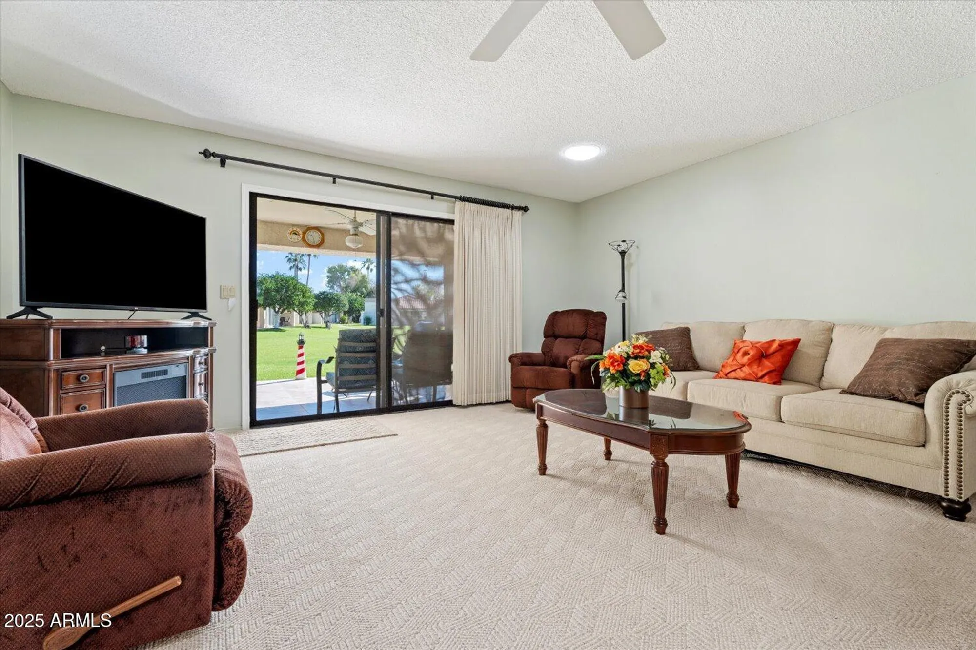 Property Slideshow image 7 of 20 | 633 s saguaro way, Mesa, AZ, 85208