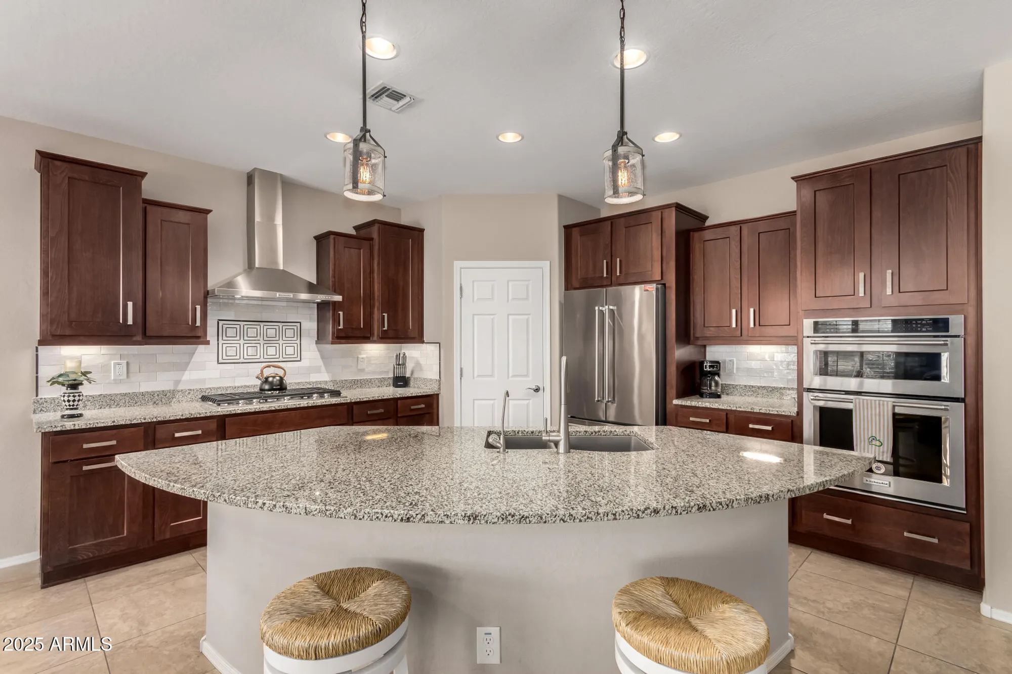 Property Slideshow image 2 of 72 | 3900 n cottonwood dr, Florence, AZ, 85132