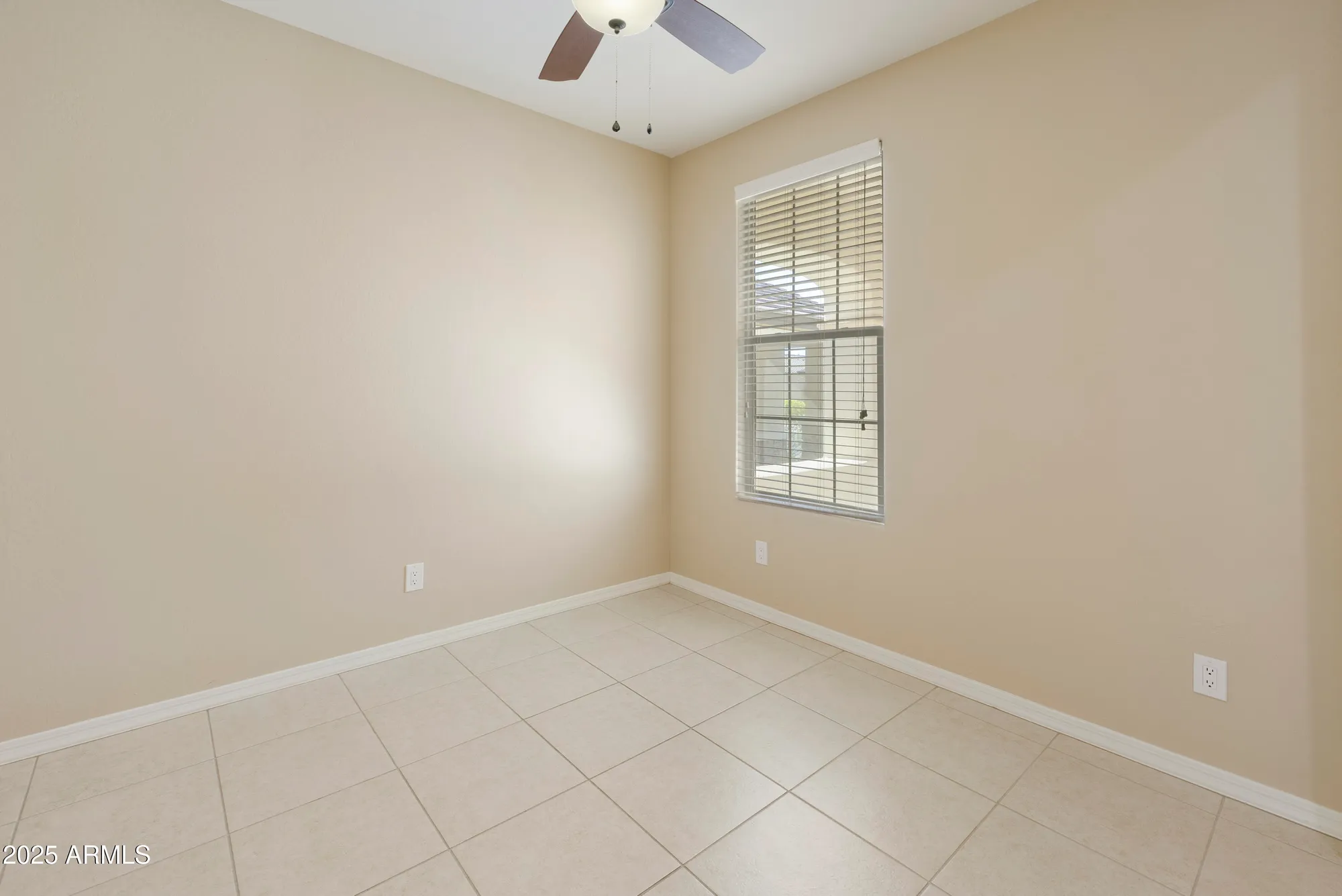 Property Slideshow image 25 of 59 | 5625 s colt, Mesa, AZ, 85212