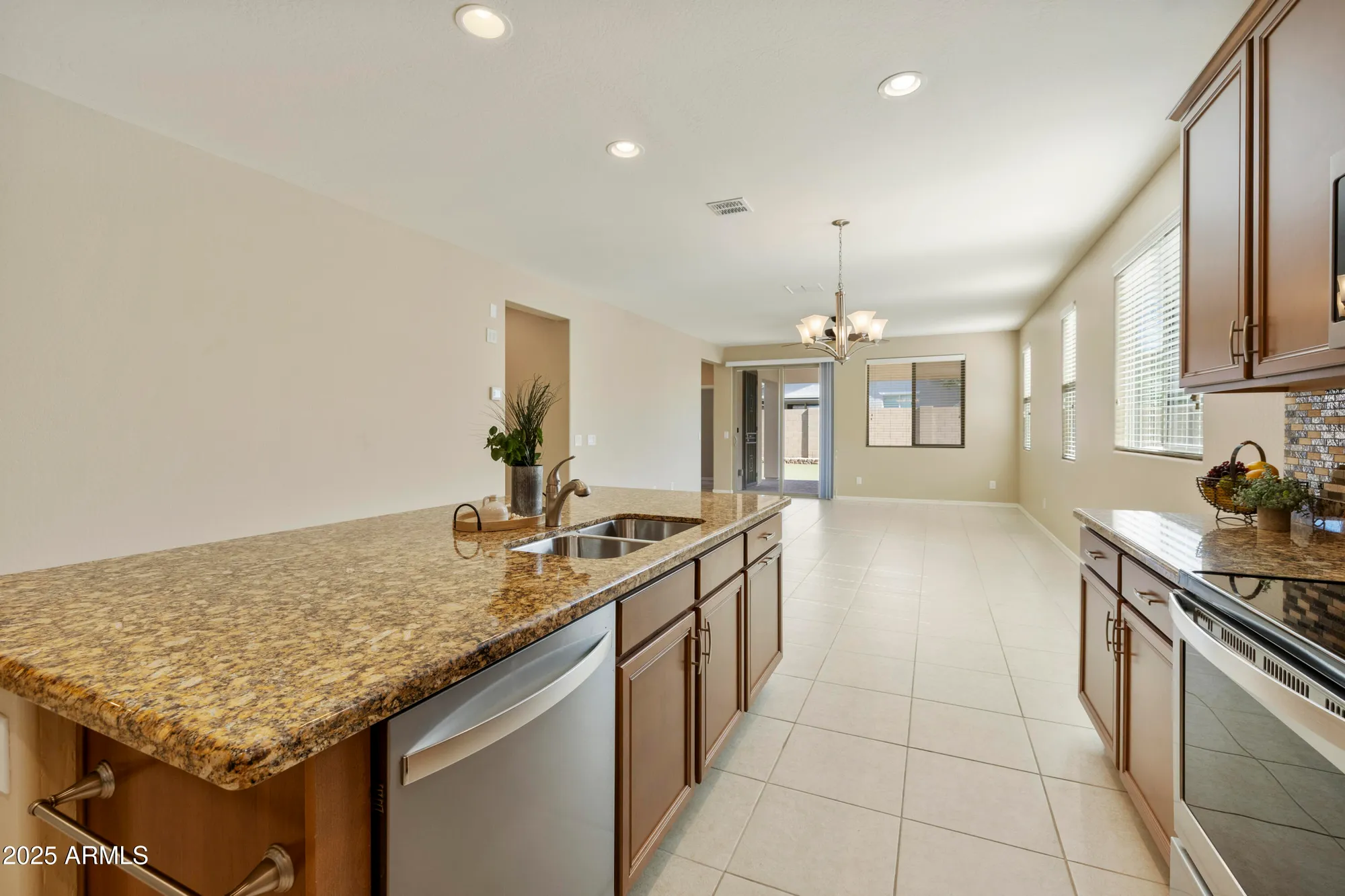 Property Slideshow image 11 of 59 | 5625 s colt, Mesa, AZ, 85212