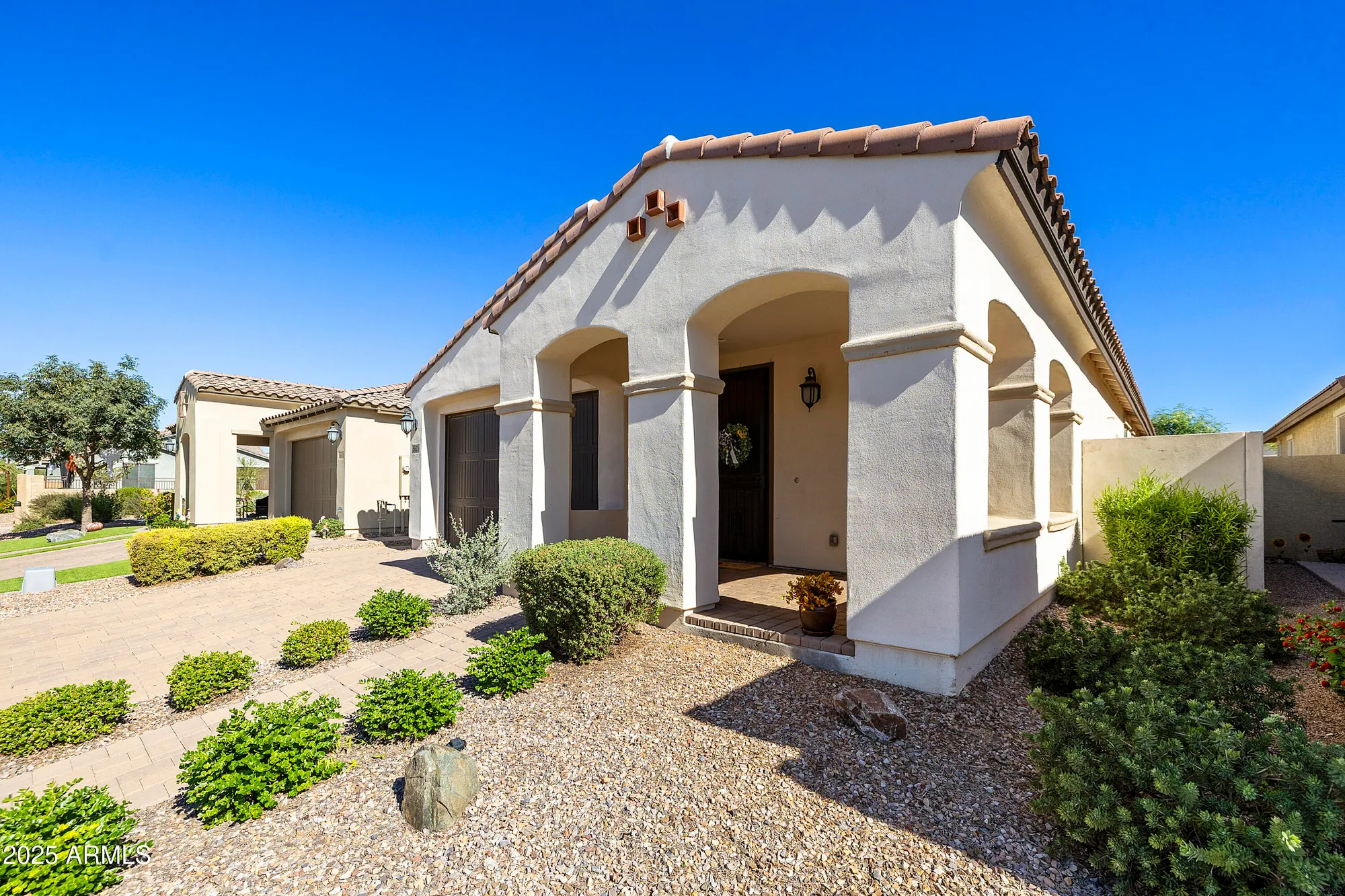 Property Slideshow image 3 of 59 | 5625 s colt, Mesa, AZ, 85212