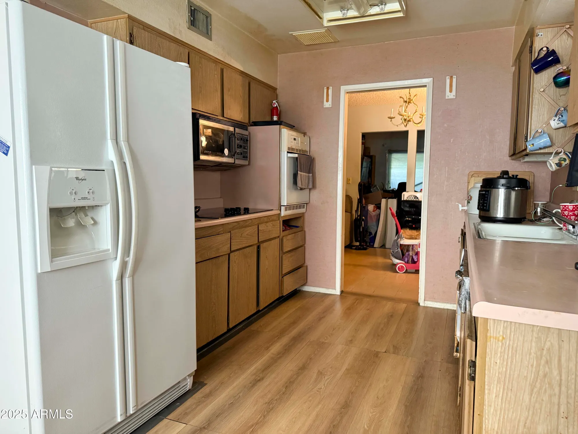 Property Slideshow image 4 of 11 | 10907 w saratoga cir, Sun City, AZ, 85351