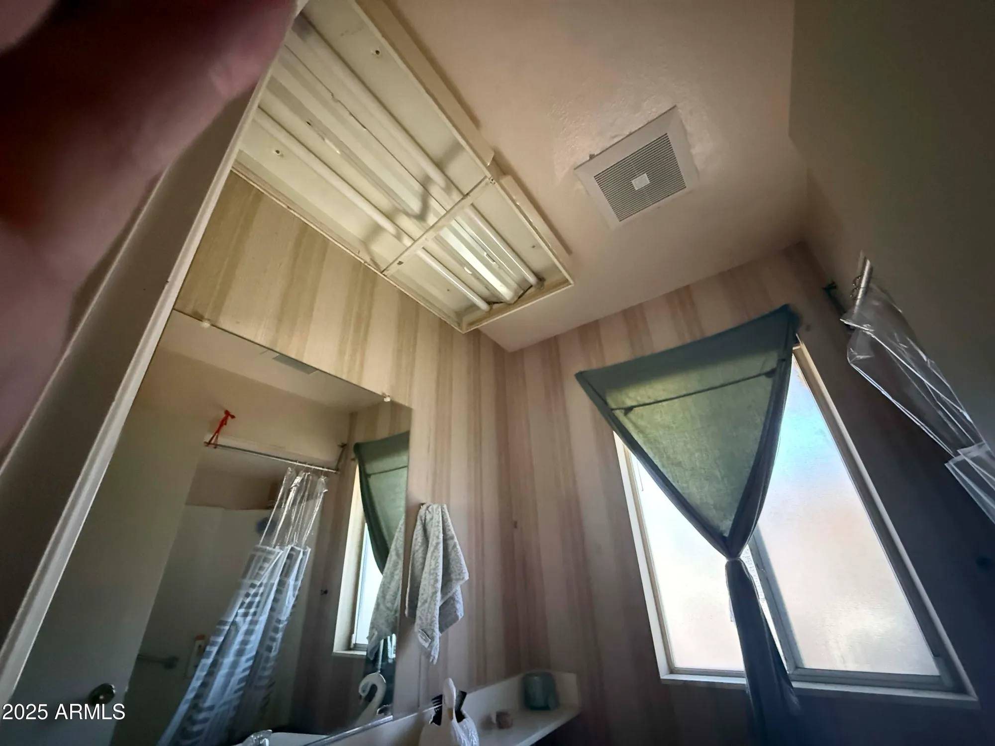 Property Slideshow image 6 of 11 | 10907 w saratoga cir, Sun City, AZ, 85351