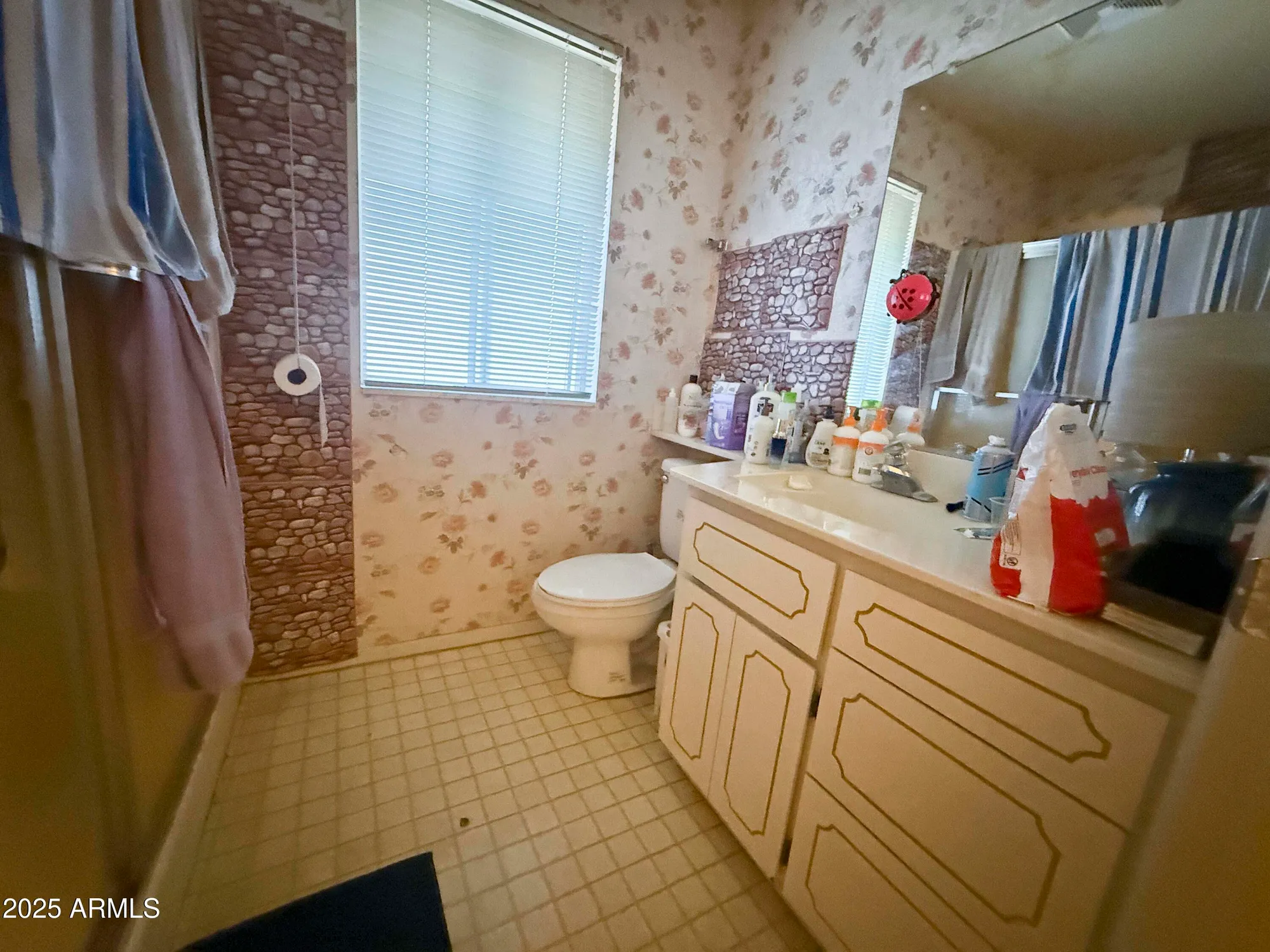 Property Slideshow image 10 of 11 | 10907 w saratoga cir, Sun City, AZ, 85351