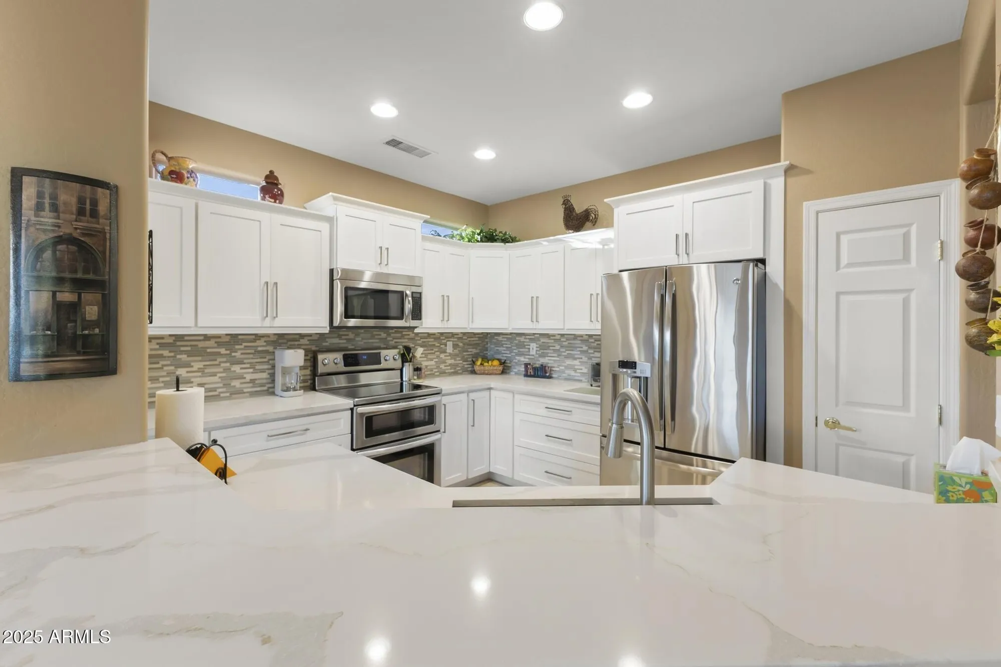 Property Slideshow image 15 of 45 | 16865 w villagio dr, Surprise, AZ, 85387