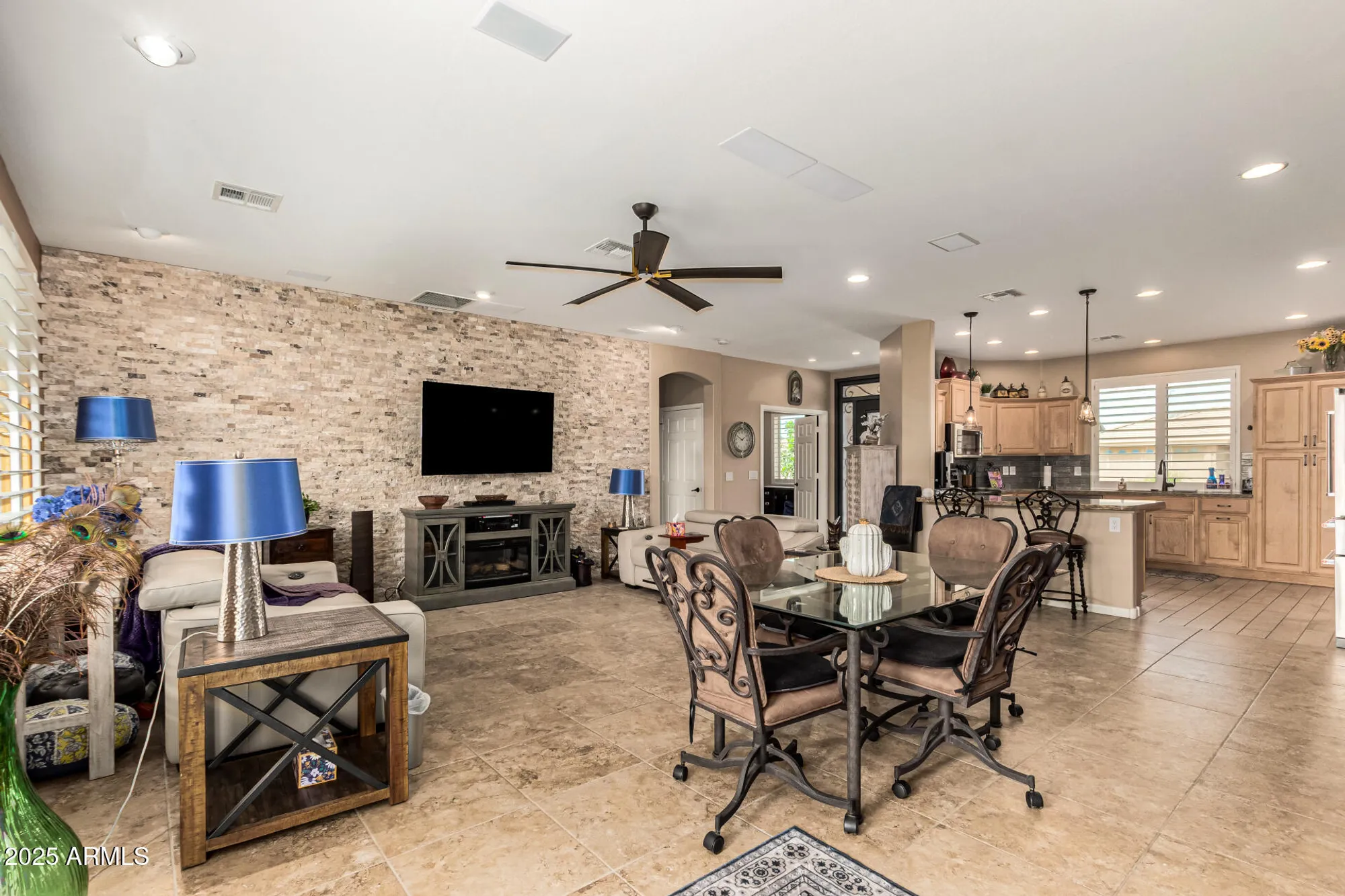Property Slideshow image 13 of 33 | 11427 e ocaso ave, Mesa, AZ, 85212