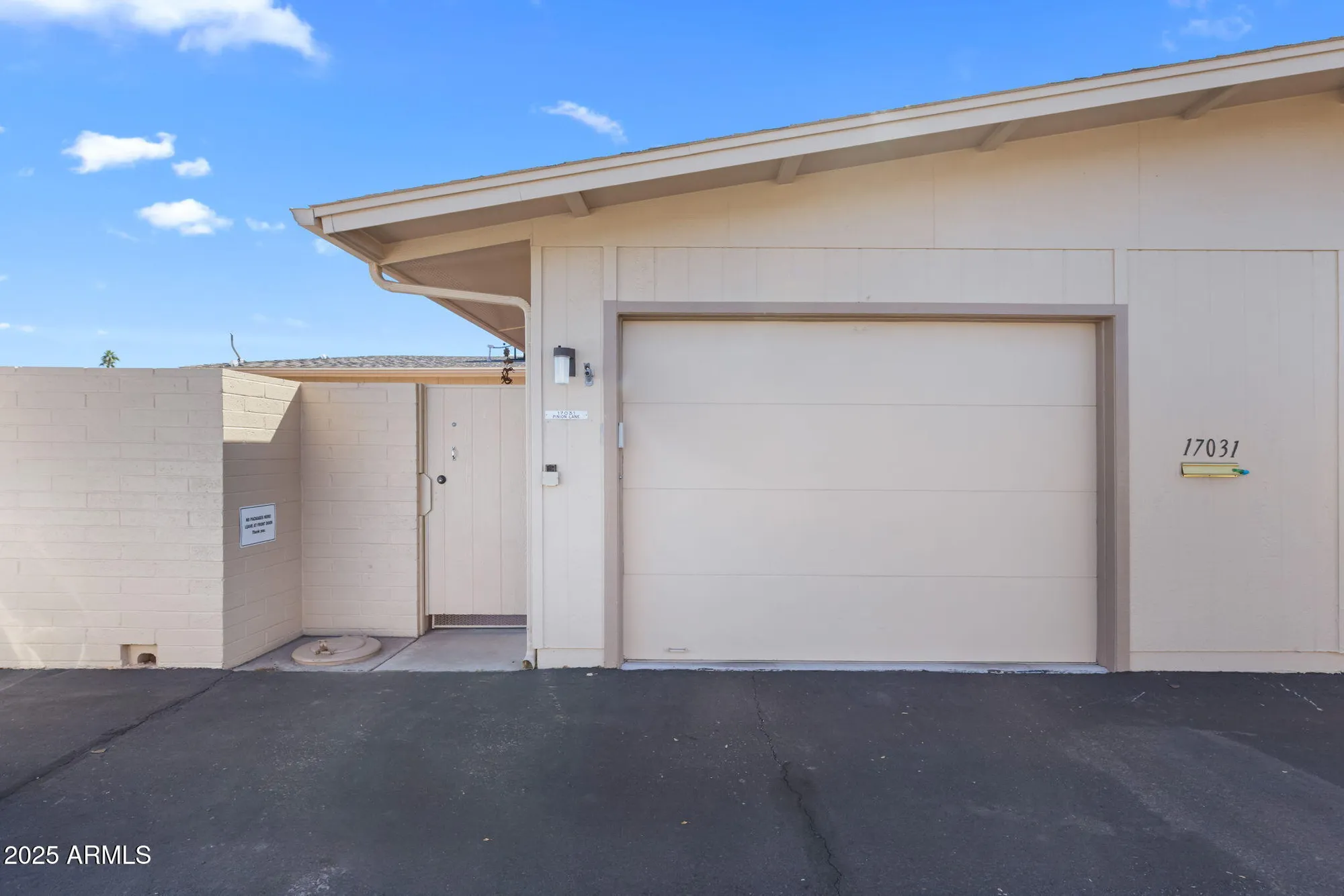 Property Slideshow image 35 of 52 | 17031 n pinion ln, Sun City, AZ, 85373