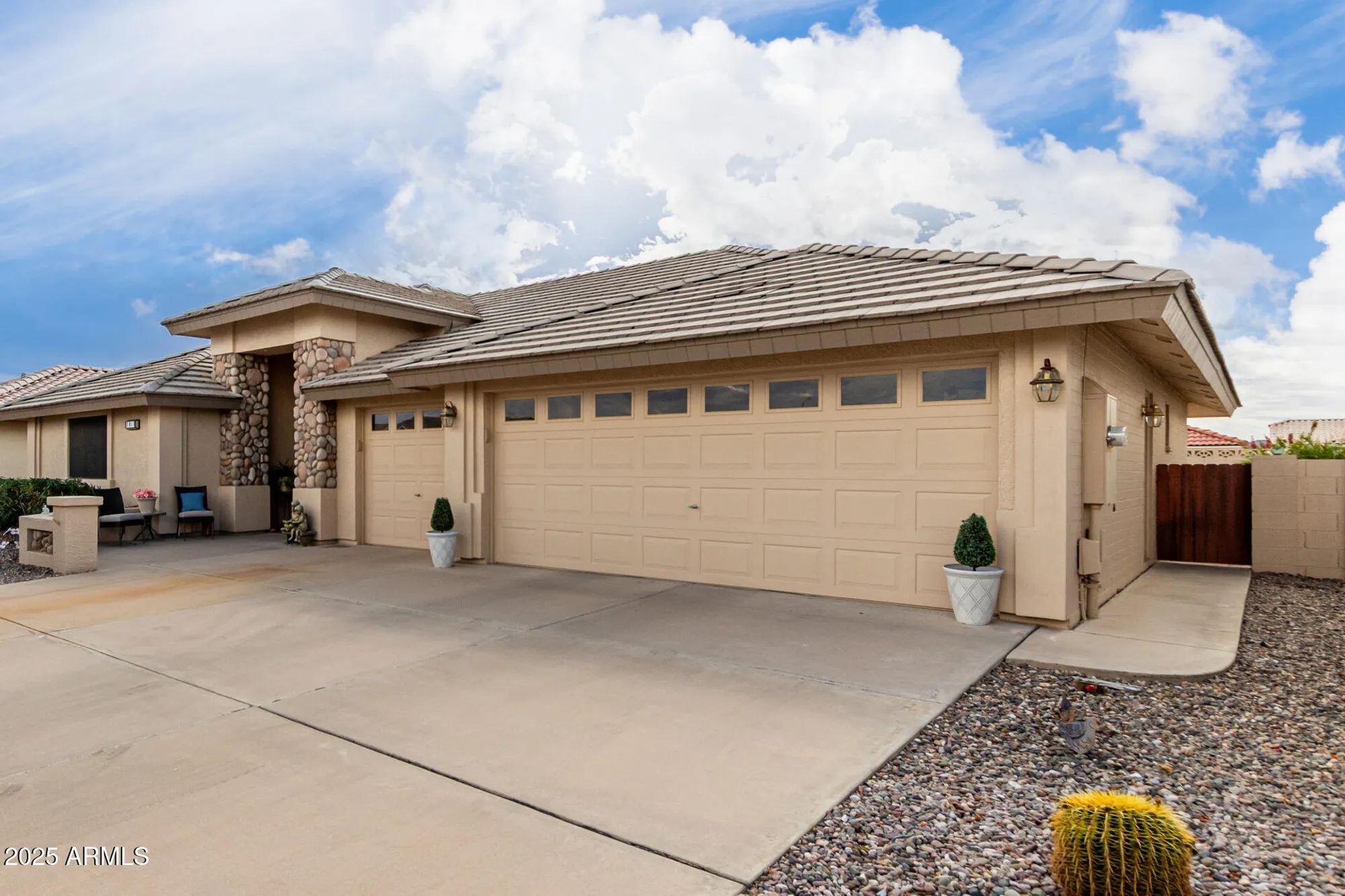 Property Slideshow image 6 of 27 | 7811 e navarro ave, Mesa, AZ, 85209