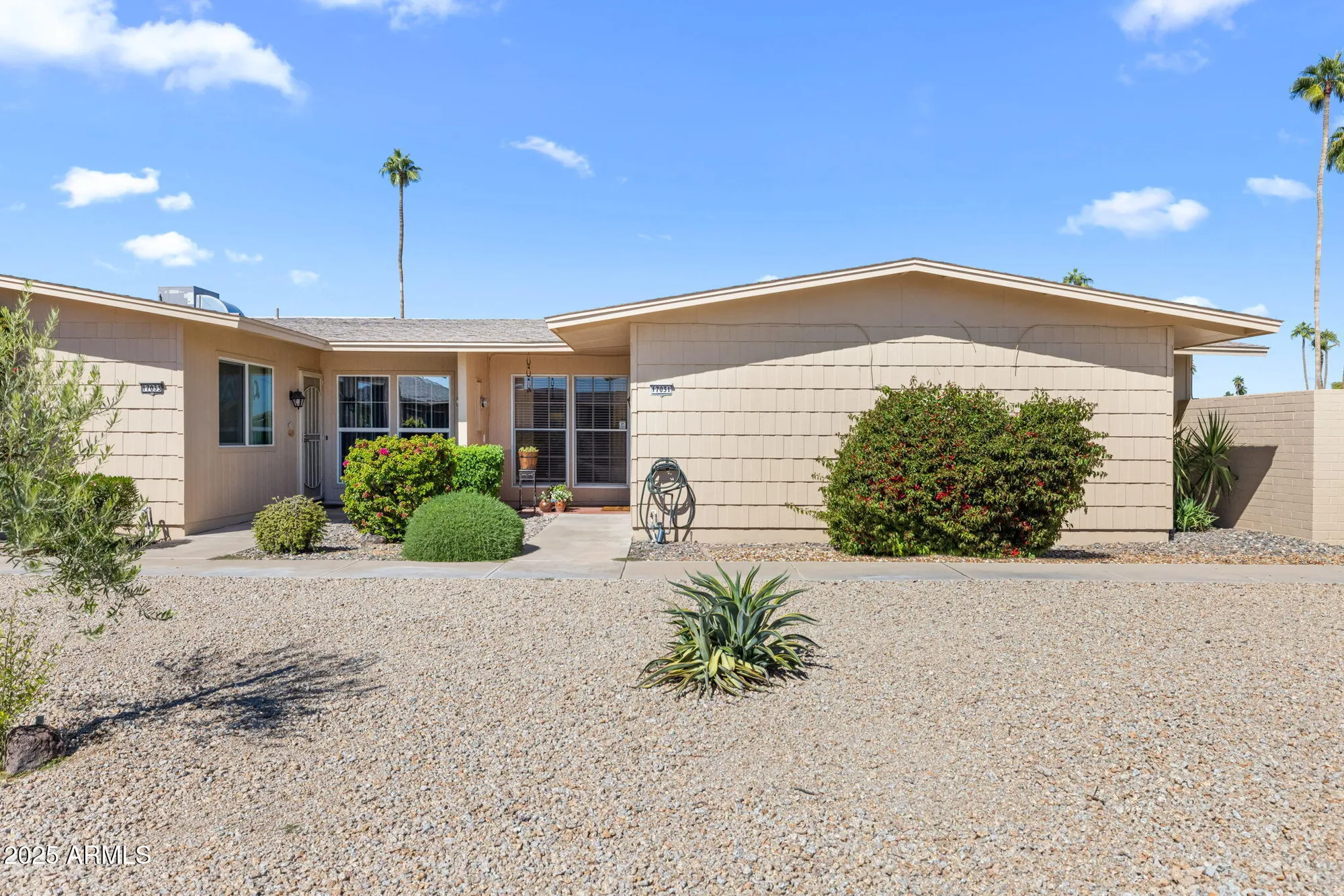 Property Slideshow image 9 of 52 | 17031 n pinion ln, Sun City, AZ, 85373