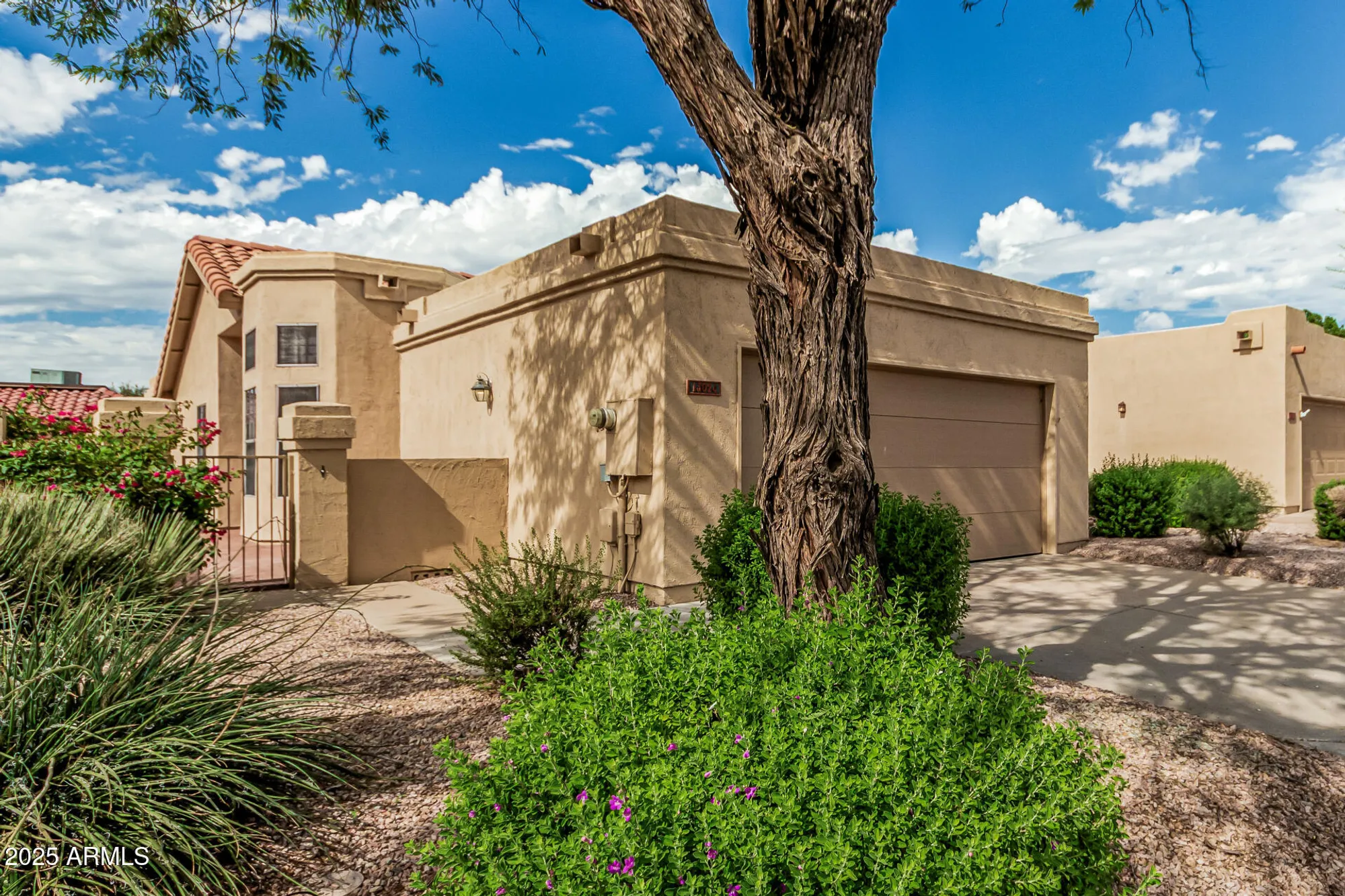 Property Slideshow image 6 of 38 | 13024 s 45th pl, Phoenix, AZ, 85044