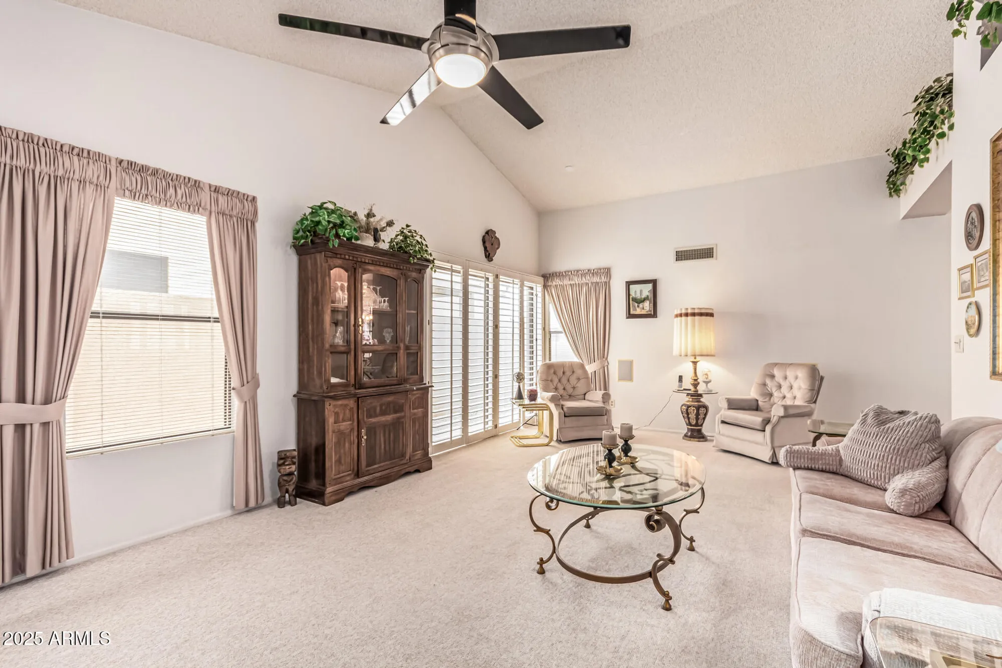 Property Slideshow image 14 of 38 | 13024 s 45th pl, Phoenix, AZ, 85044