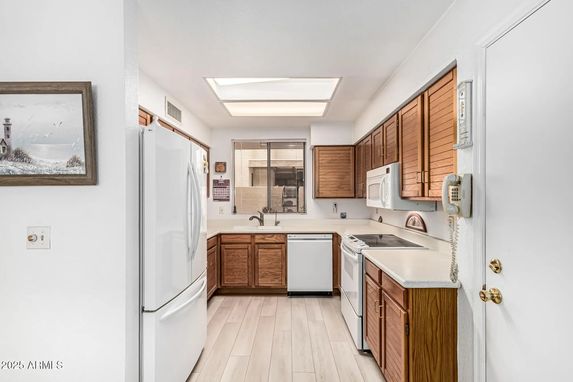 Property Slideshow image 20 of 38 | 13024 s 45th pl, Phoenix, AZ, 85044