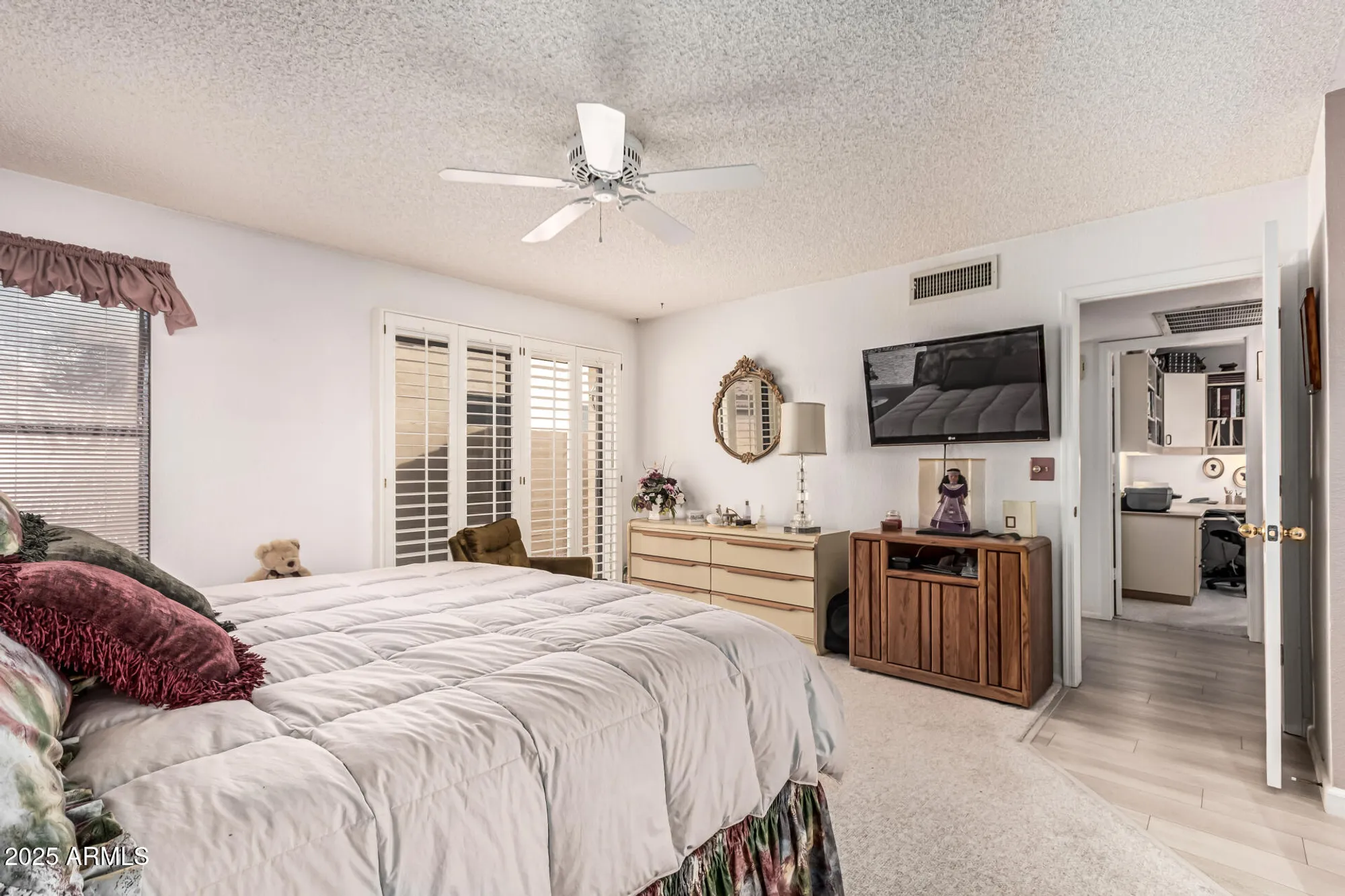 Property Slideshow image 23 of 38 | 13024 s 45th pl, Phoenix, AZ, 85044
