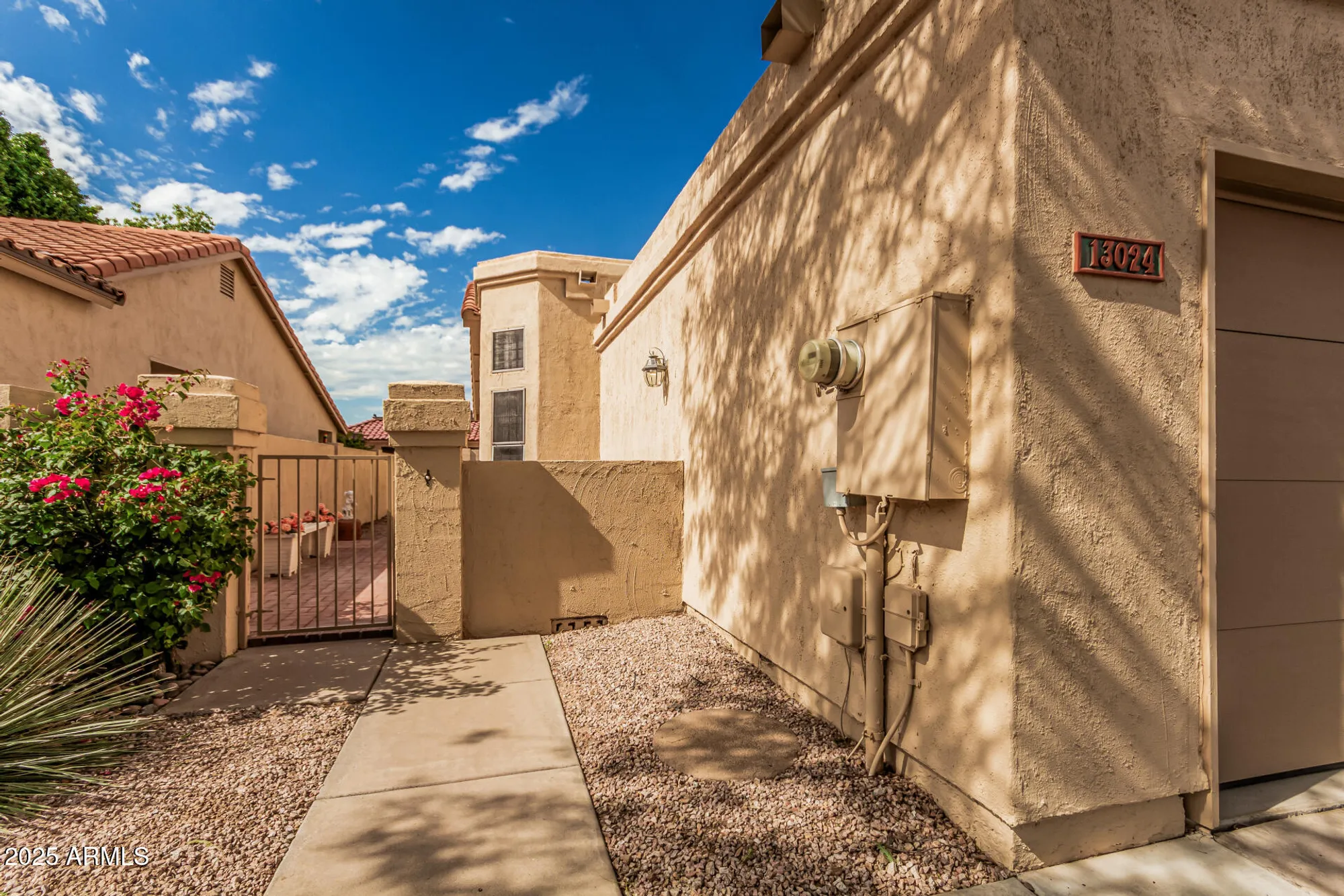 Property Slideshow image 9 of 38 | 13024 s 45th pl, Phoenix, AZ, 85044