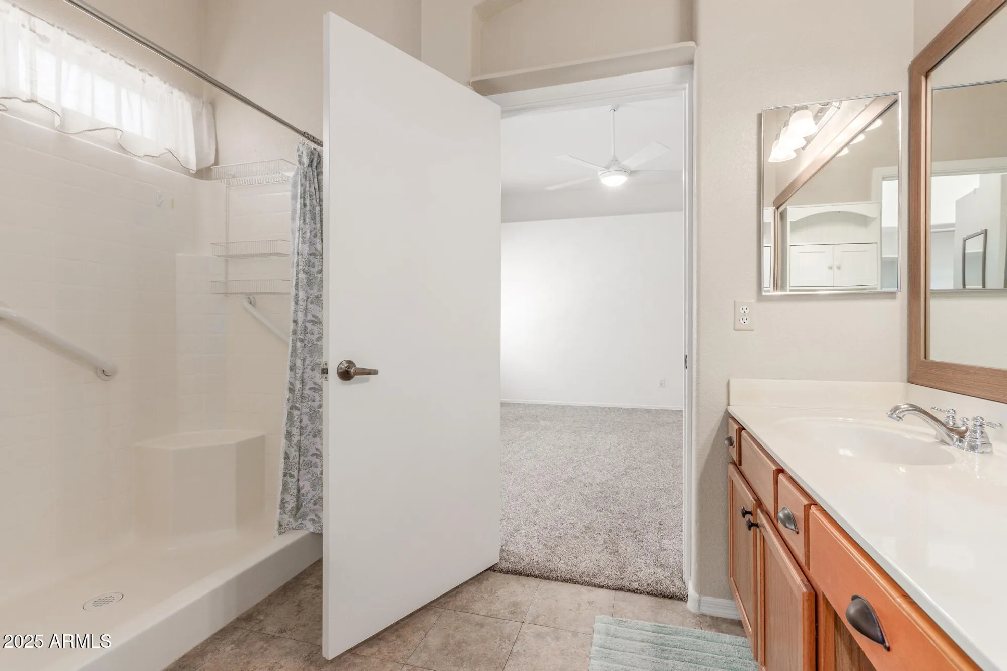 Property Slideshow image 19 of 29 | 9721 w mountain view rd, Peoria, AZ, 85345