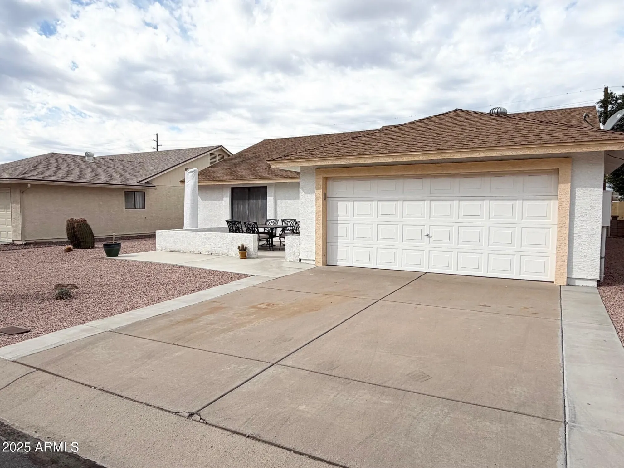 Property Slideshow image 3 of 48 | 550 s 76th pl, Mesa, AZ, 85208