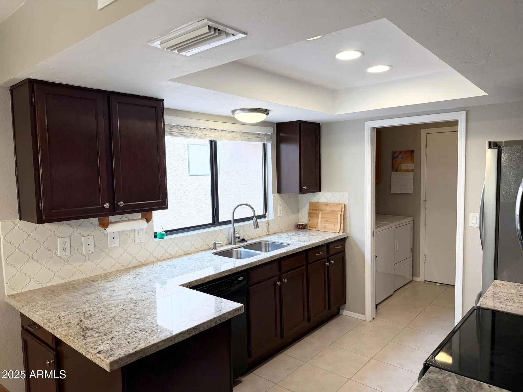 Property Slideshow image 6 of 48 | 550 s 76th pl, Mesa, AZ, 85208