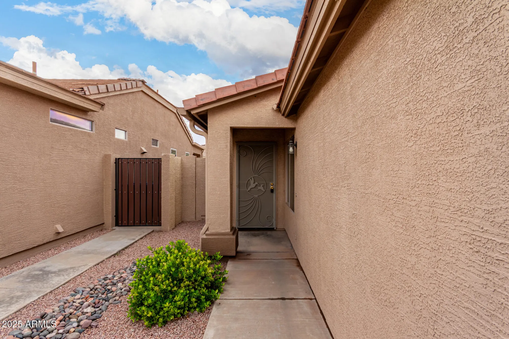 Property Slideshow image 7 of 30 | 3153 e peach tree dr, Chandler, AZ, 85249