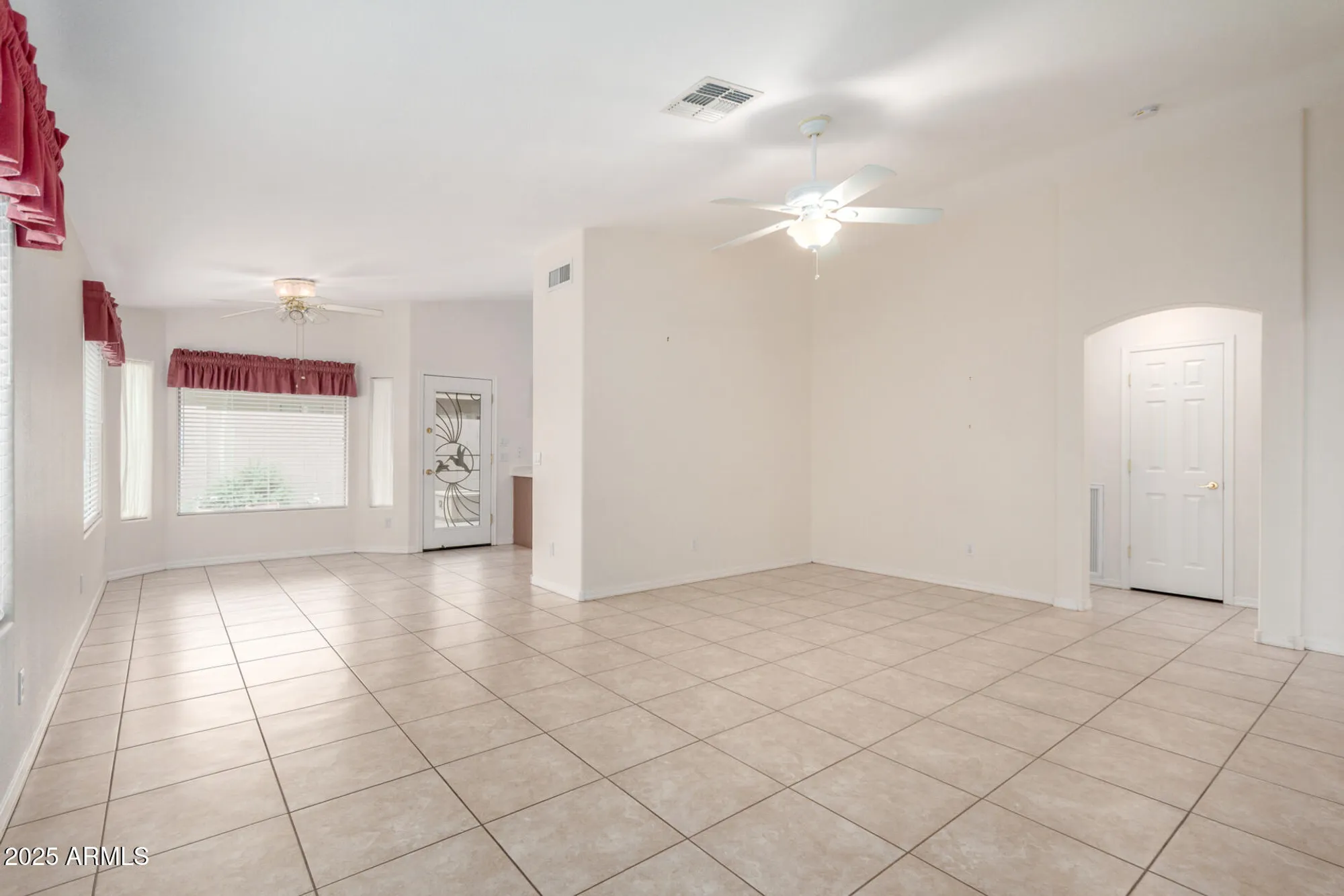 Property Slideshow image 8 of 30 | 3153 e peach tree dr, Chandler, AZ, 85249