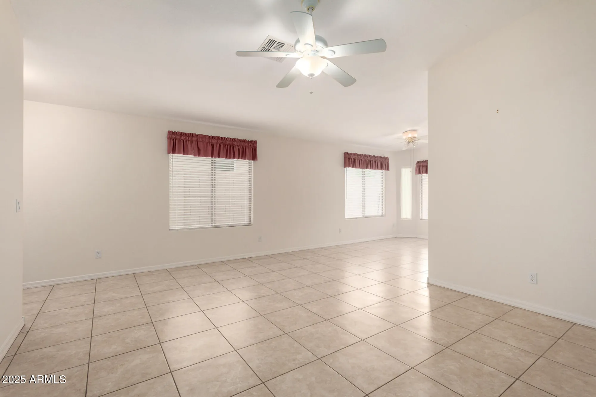 Property Slideshow image 11 of 30 | 3153 e peach tree dr, Chandler, AZ, 85249