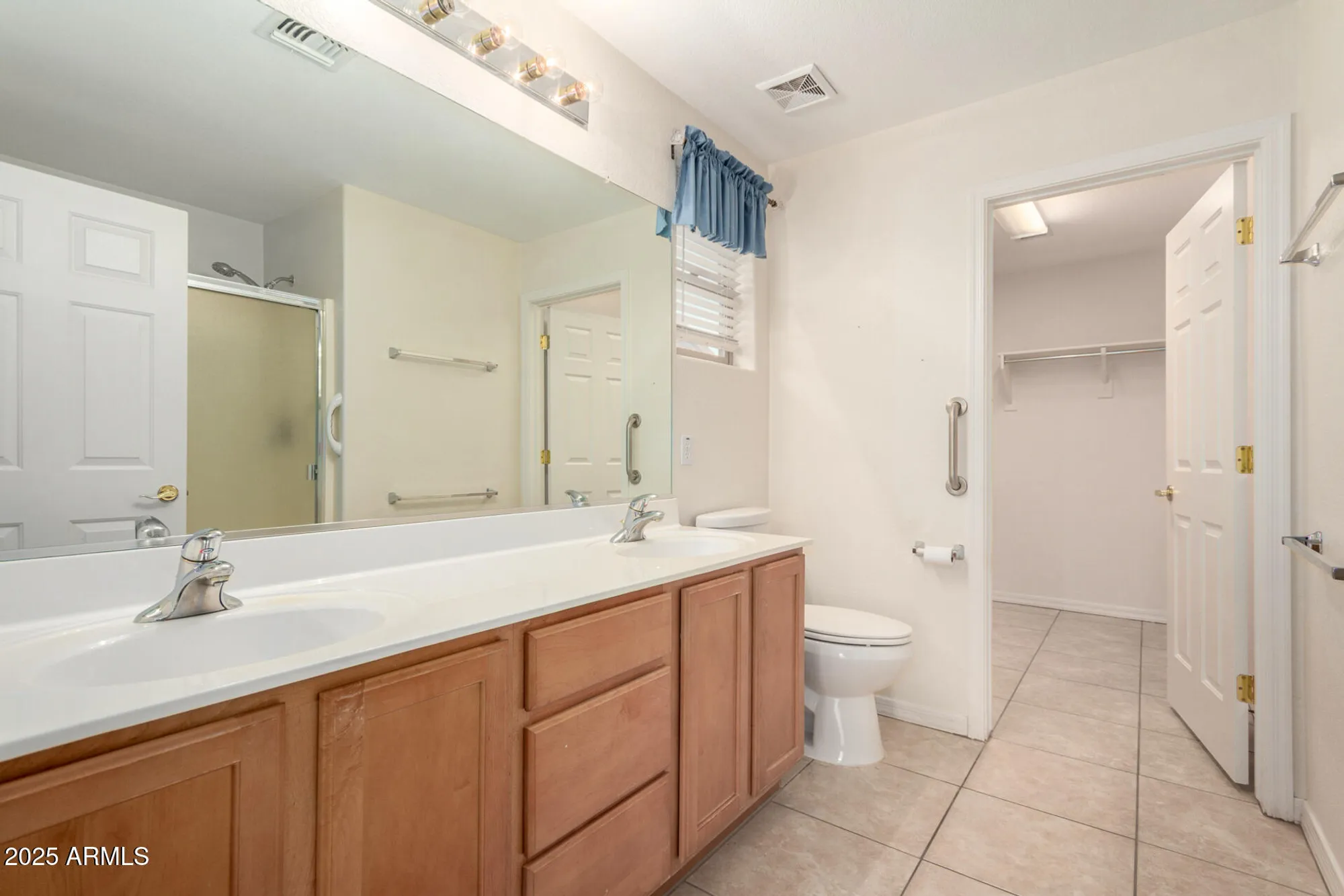 Property Slideshow image 18 of 30 | 3153 e peach tree dr, Chandler, AZ, 85249