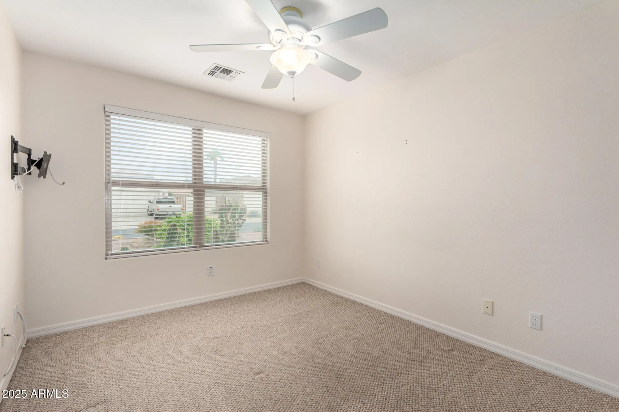 Property Slideshow image 23 of 30 | 3153 e peach tree dr, Chandler, AZ, 85249