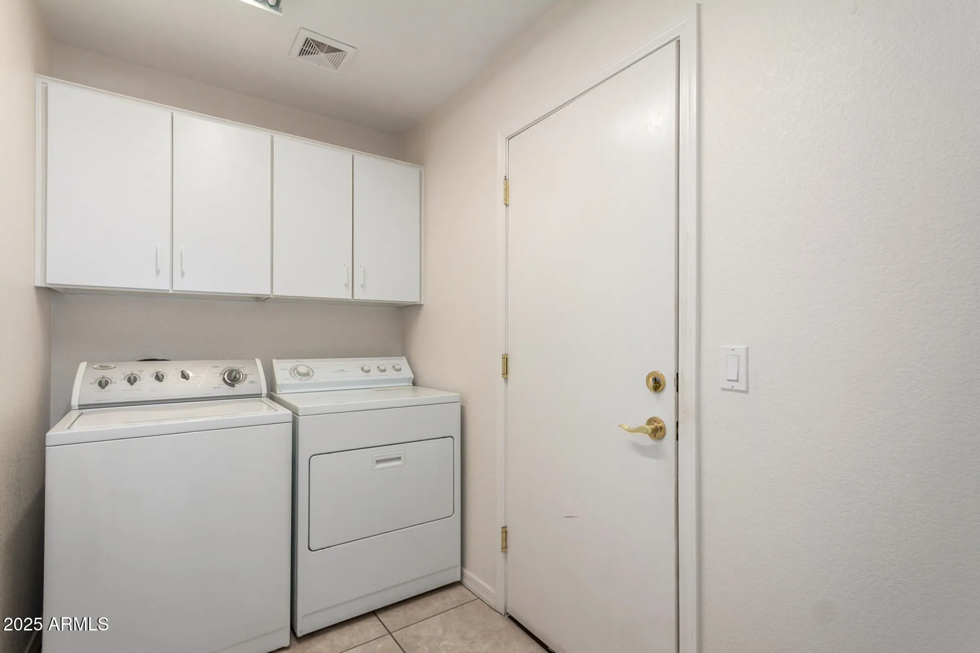 Property Slideshow image 26 of 30 | 3153 e peach tree dr, Chandler, AZ, 85249