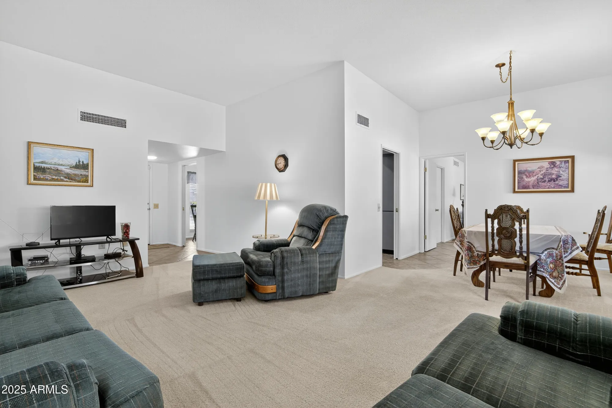 Property Slideshow image 13 of 48 | 9526 w oakstone dr, Sun City, AZ, 85351