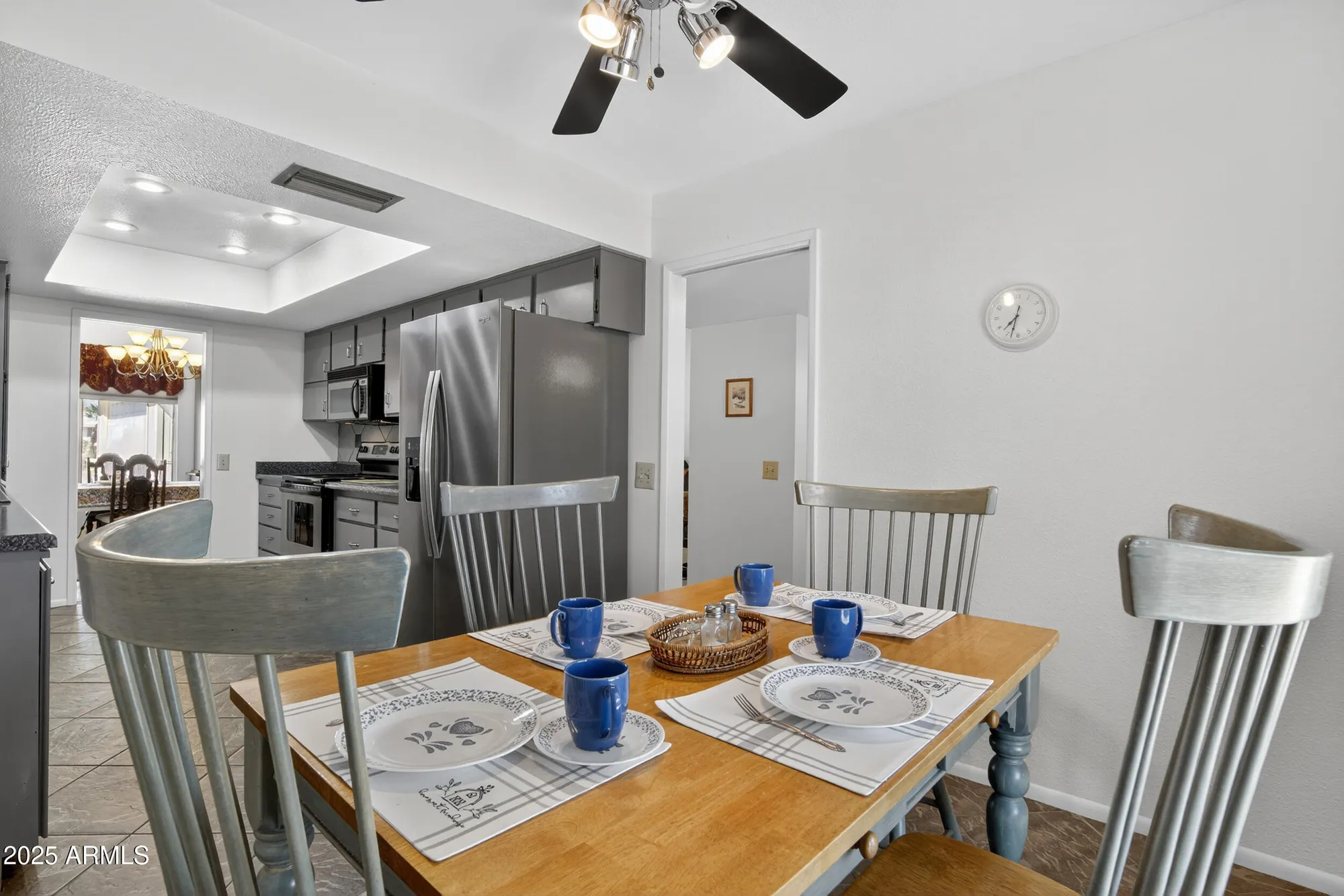 Property Slideshow image 9 of 48 | 9526 w oakstone dr, Sun City, AZ, 85351
