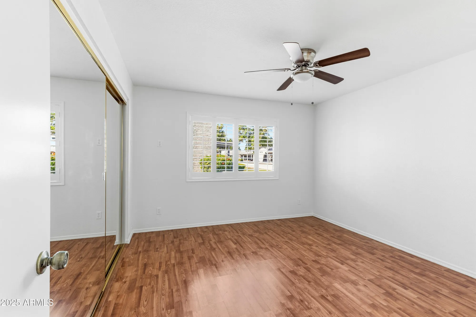 Property Slideshow image 9 of 15 | 18622 n 92nd dr, Peoria, AZ, 85382