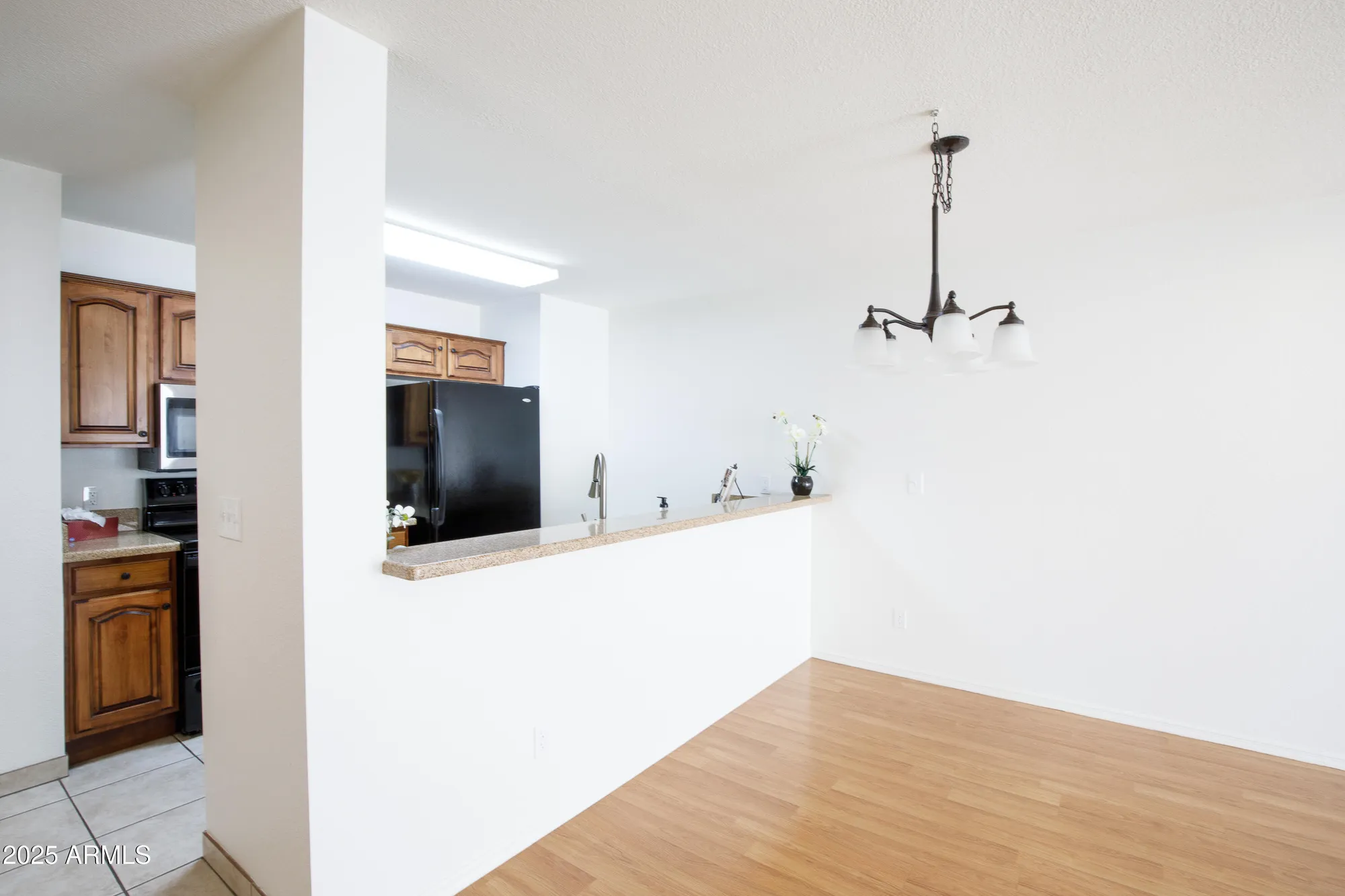 Property Slideshow image 8 of 15 | 18622 n 92nd dr, Peoria, AZ, 85382