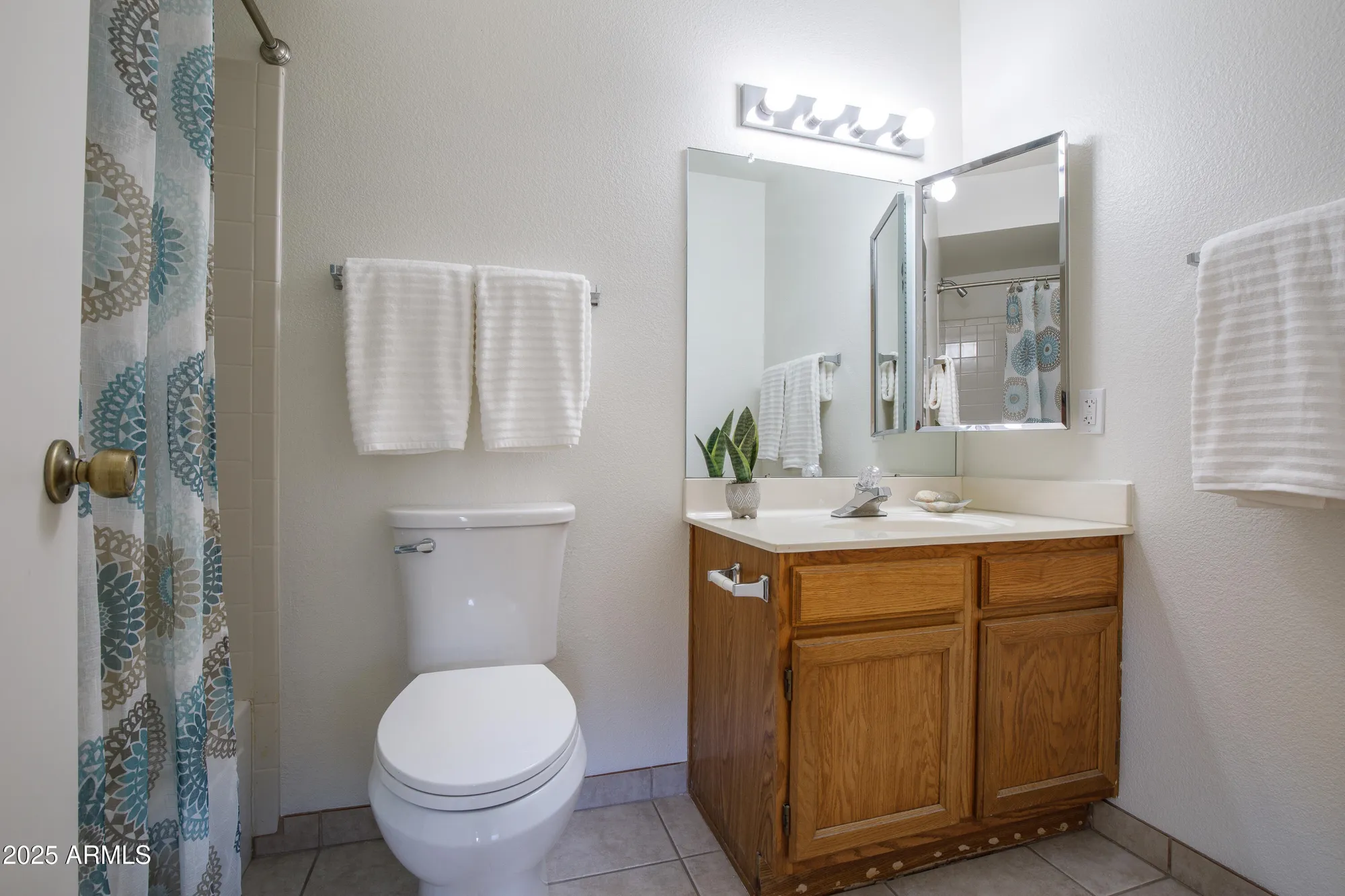 Property Slideshow image 12 of 15 | 18622 n 92nd dr, Peoria, AZ, 85382