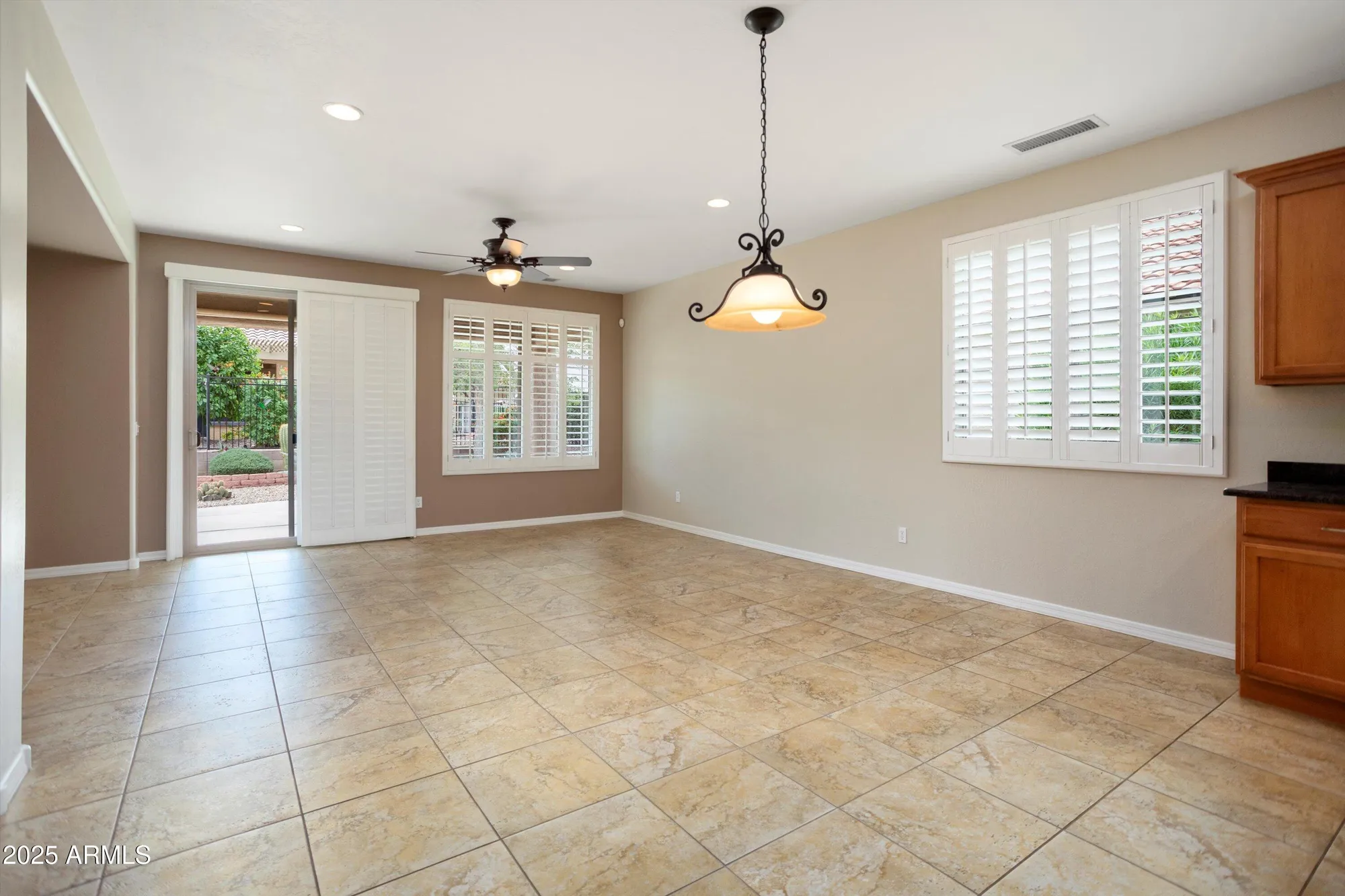 Property Slideshow image 16 of 44 | 26841 w mohawk ln, Buckeye, AZ, 85396