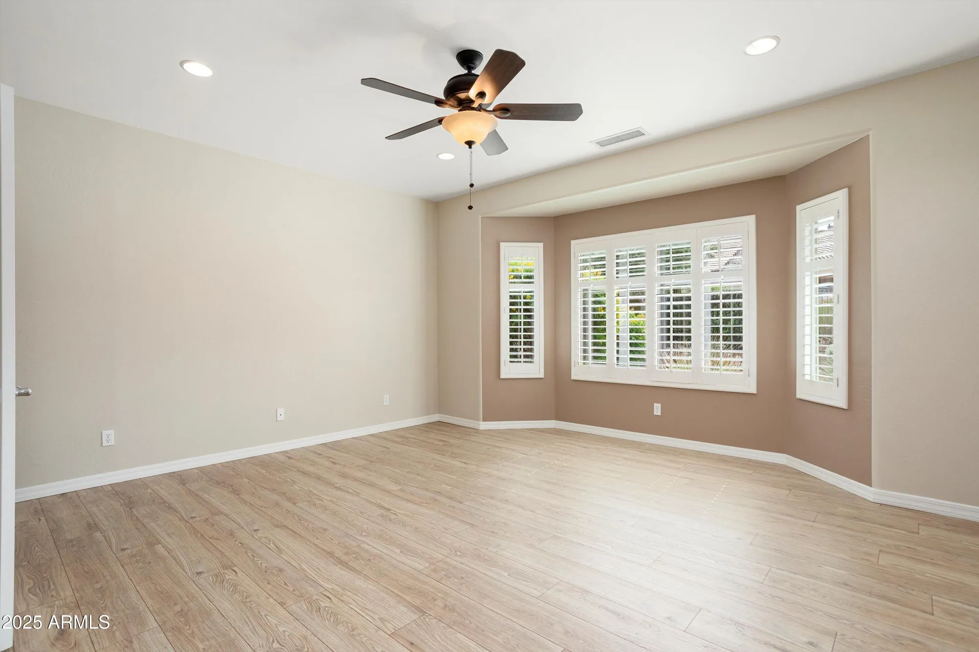 Property Slideshow image 26 of 44 | 26841 w mohawk ln, Buckeye, AZ, 85396
