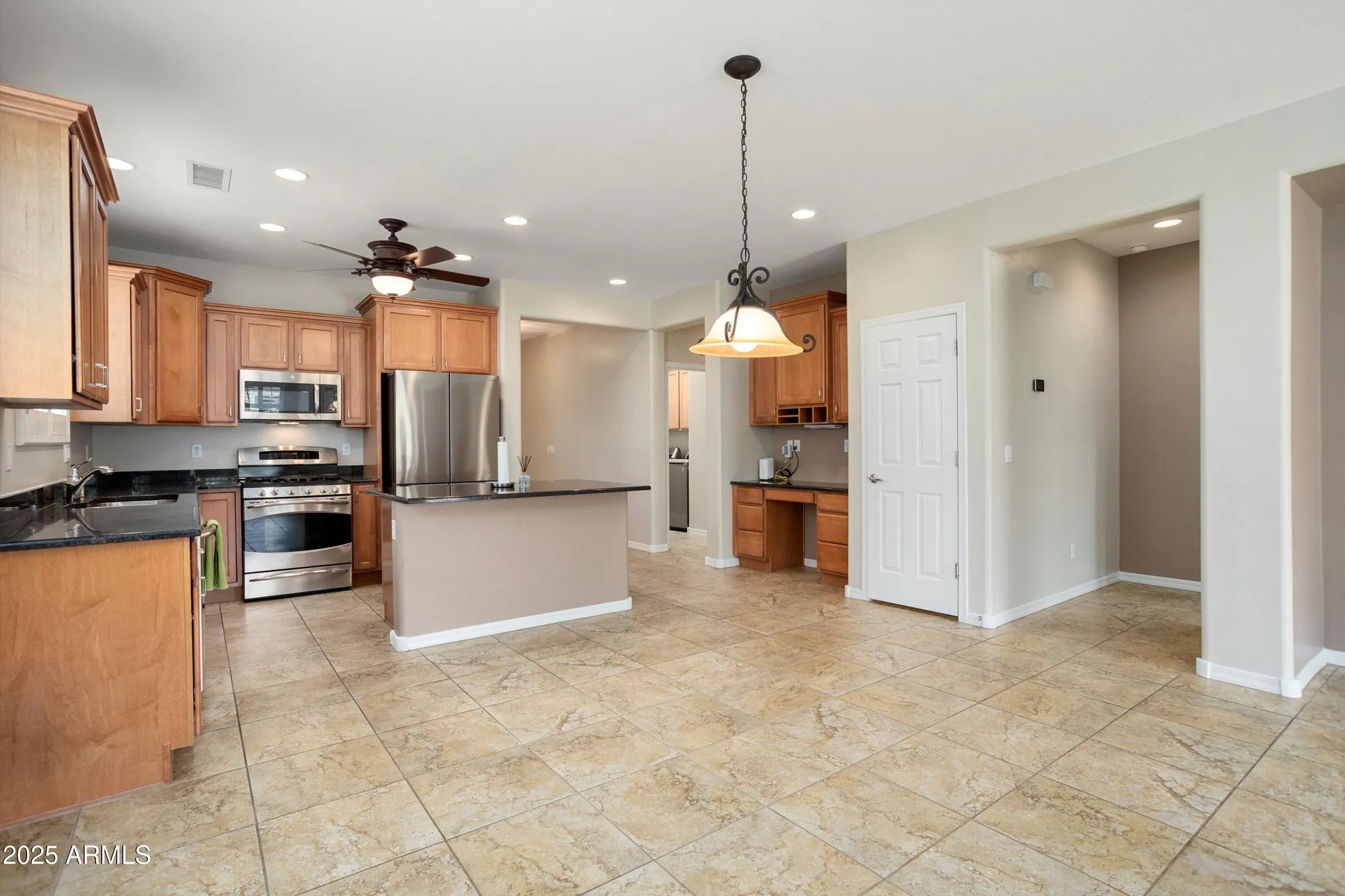 Property Slideshow image 19 of 44 | 26841 w mohawk ln, Buckeye, AZ, 85396