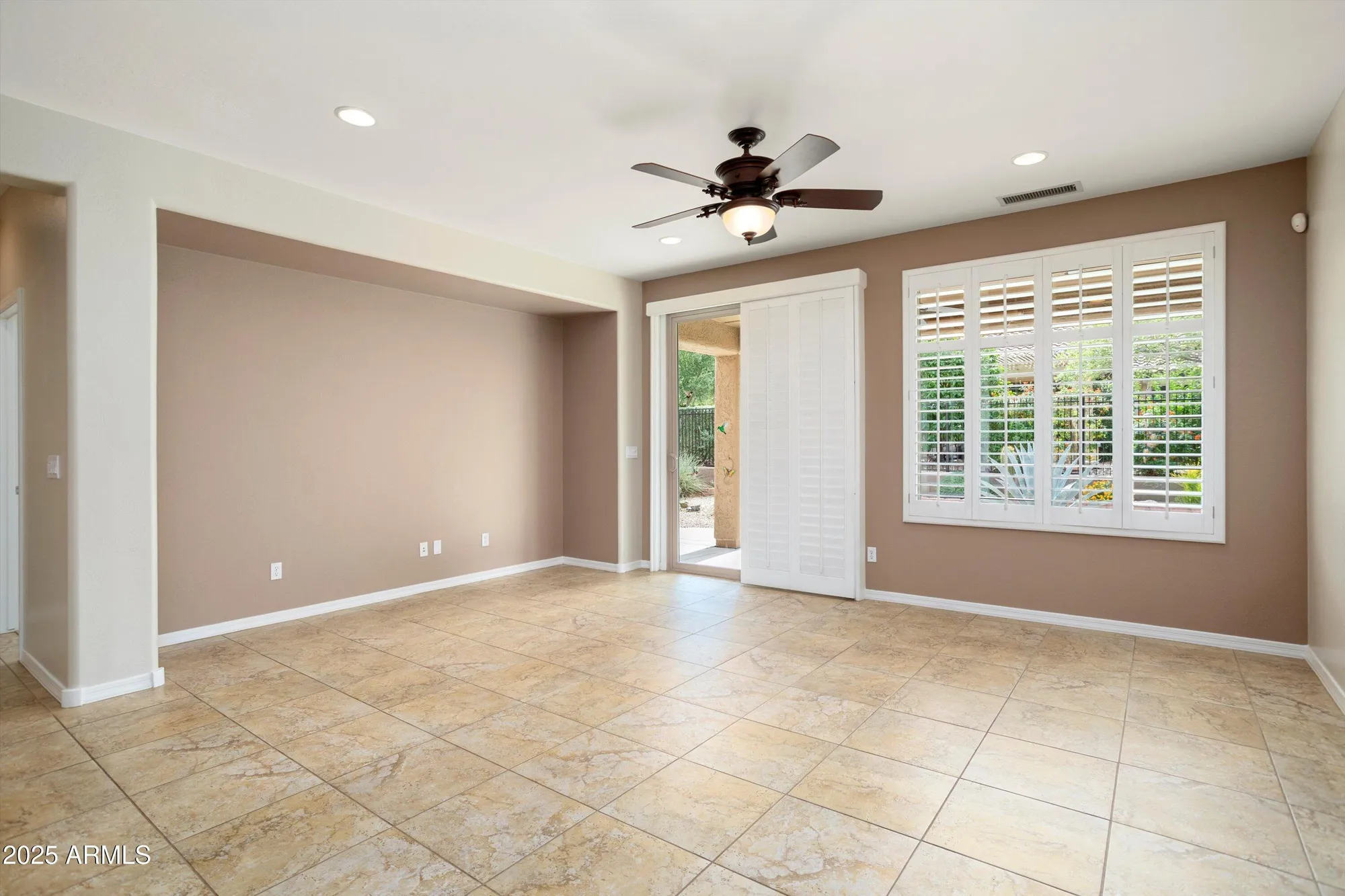 Property Slideshow image 22 of 44 | 26841 w mohawk ln, Buckeye, AZ, 85396