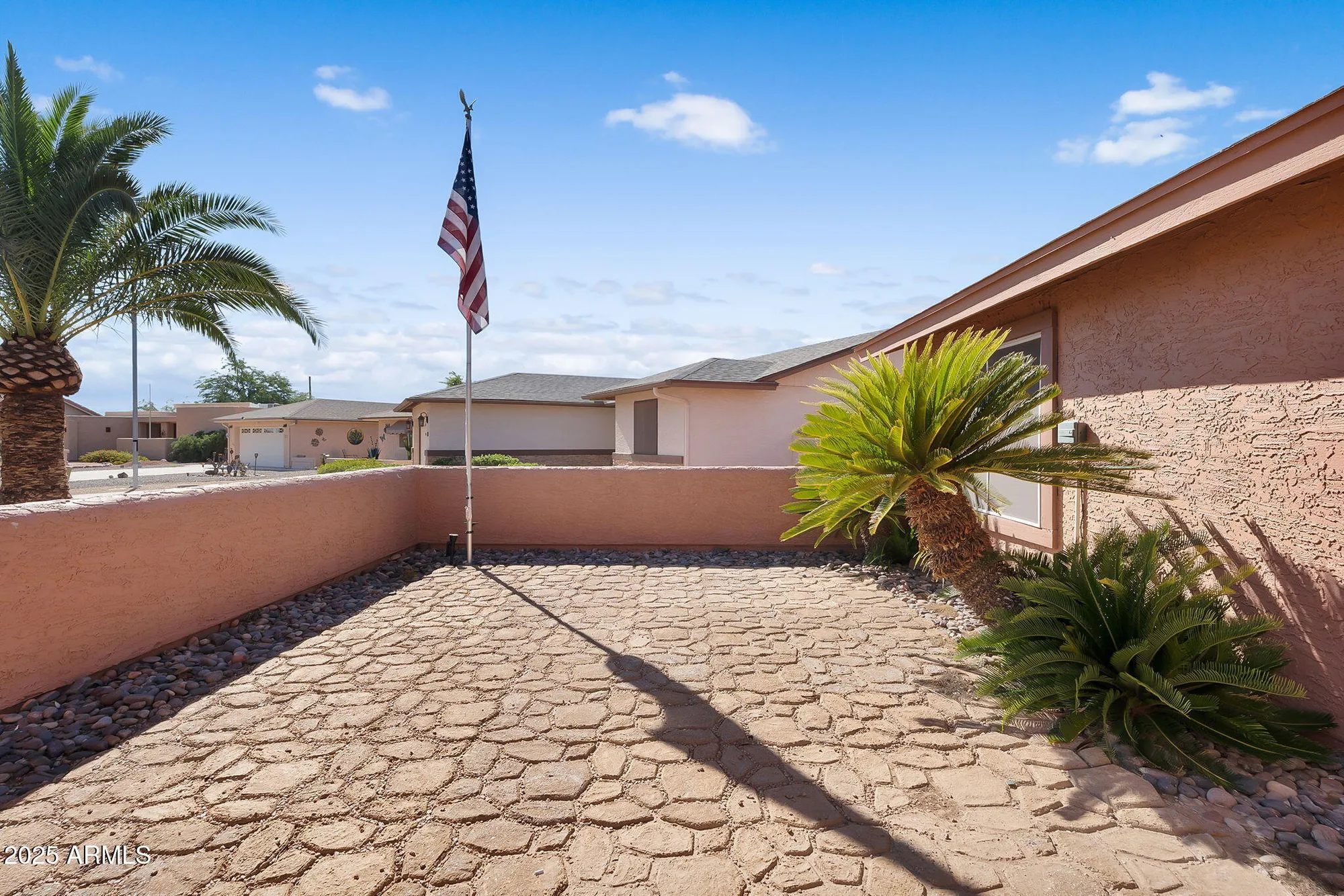 Property Slideshow image 5 of 43 | 26632 s snead dr, Sun Lakes, AZ, 85248