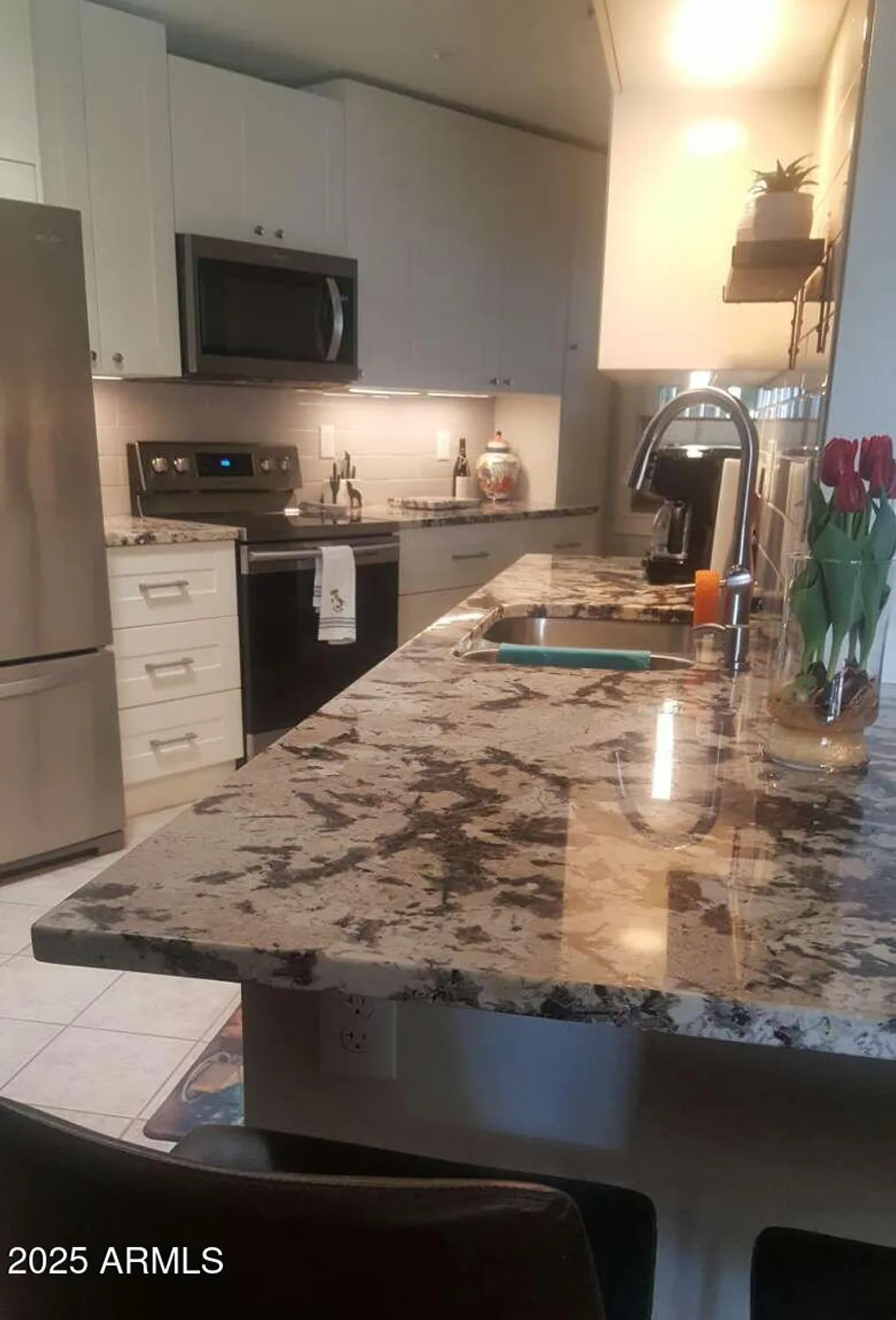 Property Slideshow image 1 of 15 | 10533 w ocotillo dr, Sun City, AZ, 85373