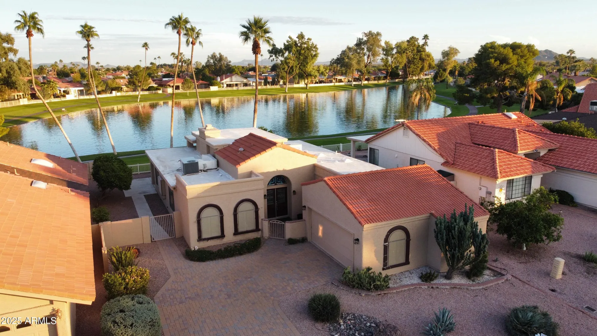 Property Slideshow image 1 of 43 | 26413 s lakemont dr, Sun Lakes, AZ, 85248
