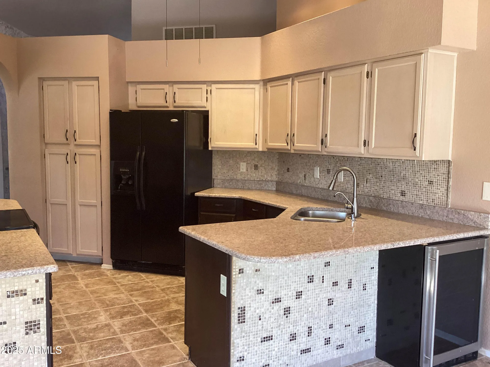 Property Slideshow image 11 of 29 | 8211 e sonoran way, Gold Canyon, AZ, 85118