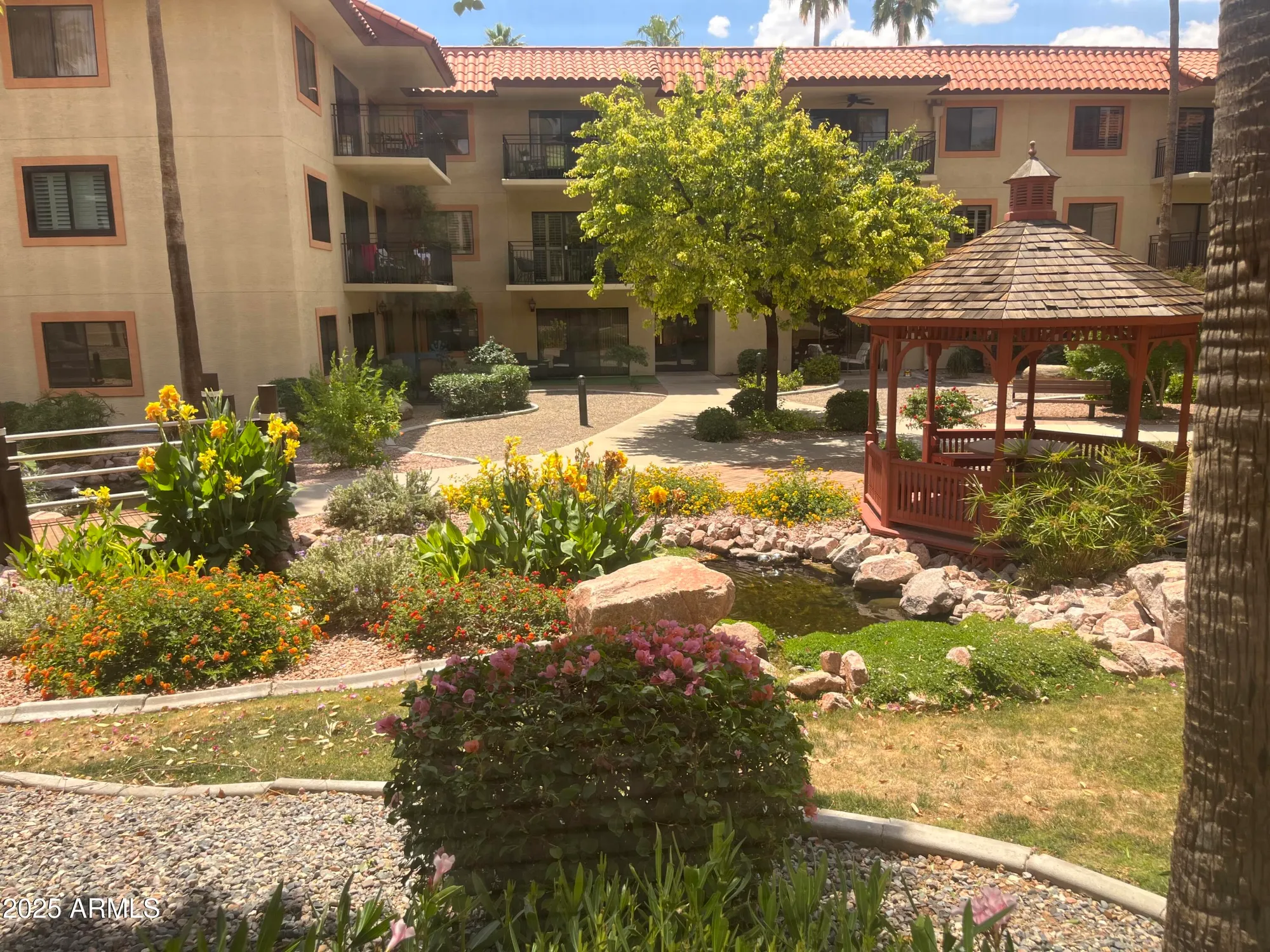 Property Slideshow image 18 of 23 | 10330 w thunderbird blvd c102, Sun City, AZ, 85351