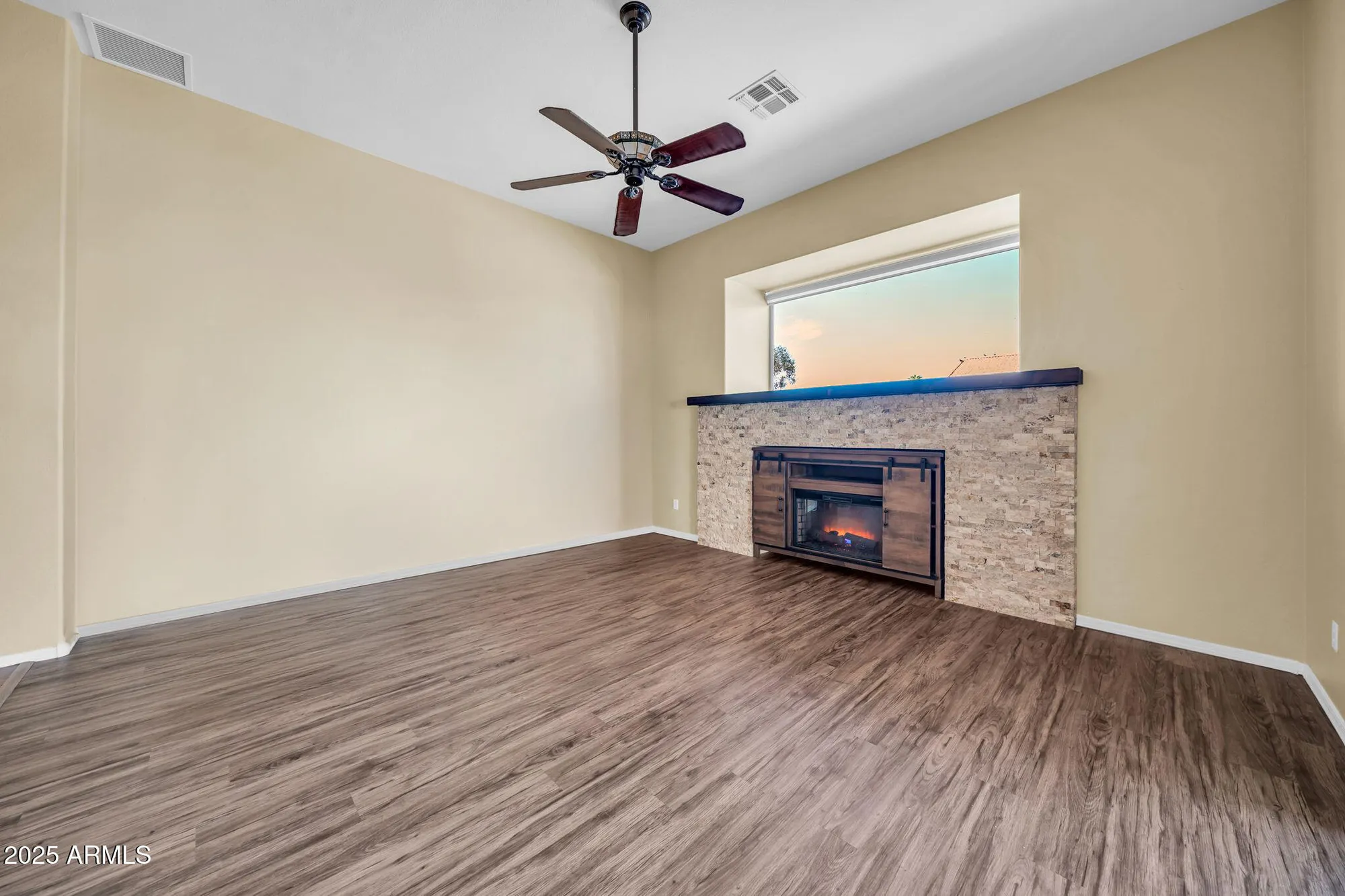 Property Slideshow image 14 of 79 | 2970 n 151st ln, Goodyear, AZ, 85395