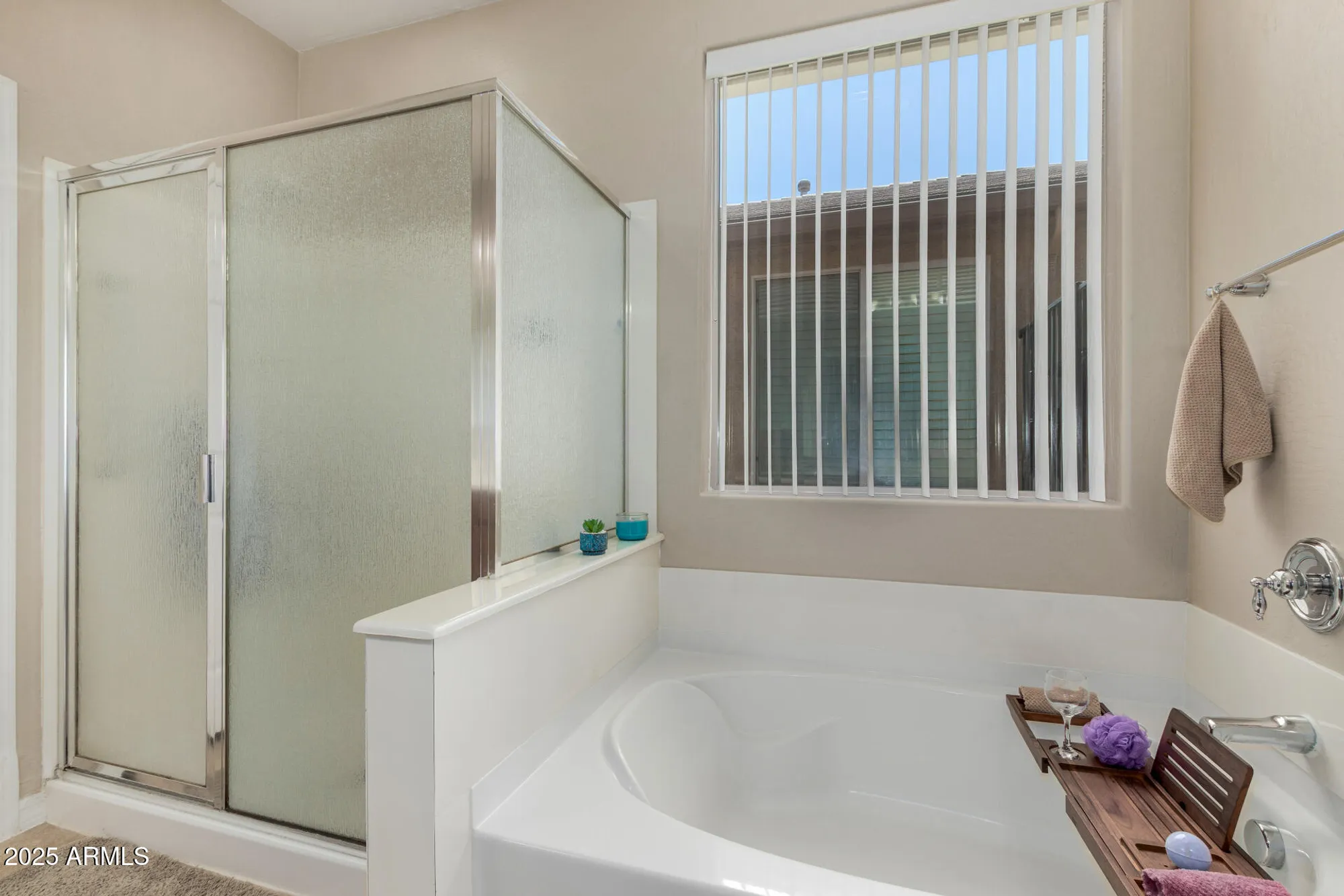 Property Slideshow image 17 of 44 | 32270 n echo canyon rd, San Tan Valley, AZ, 85143