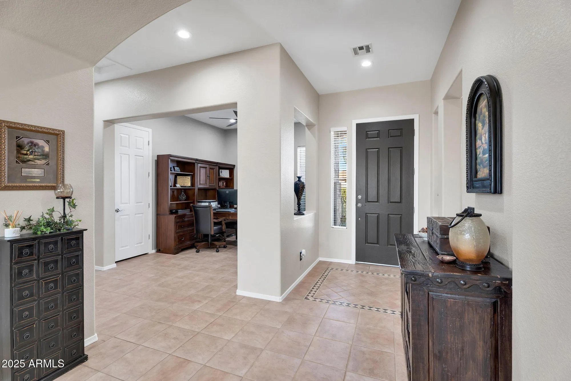 Property Slideshow image 6 of 64 | 5332 s citrus ct, Gilbert, AZ, 85298