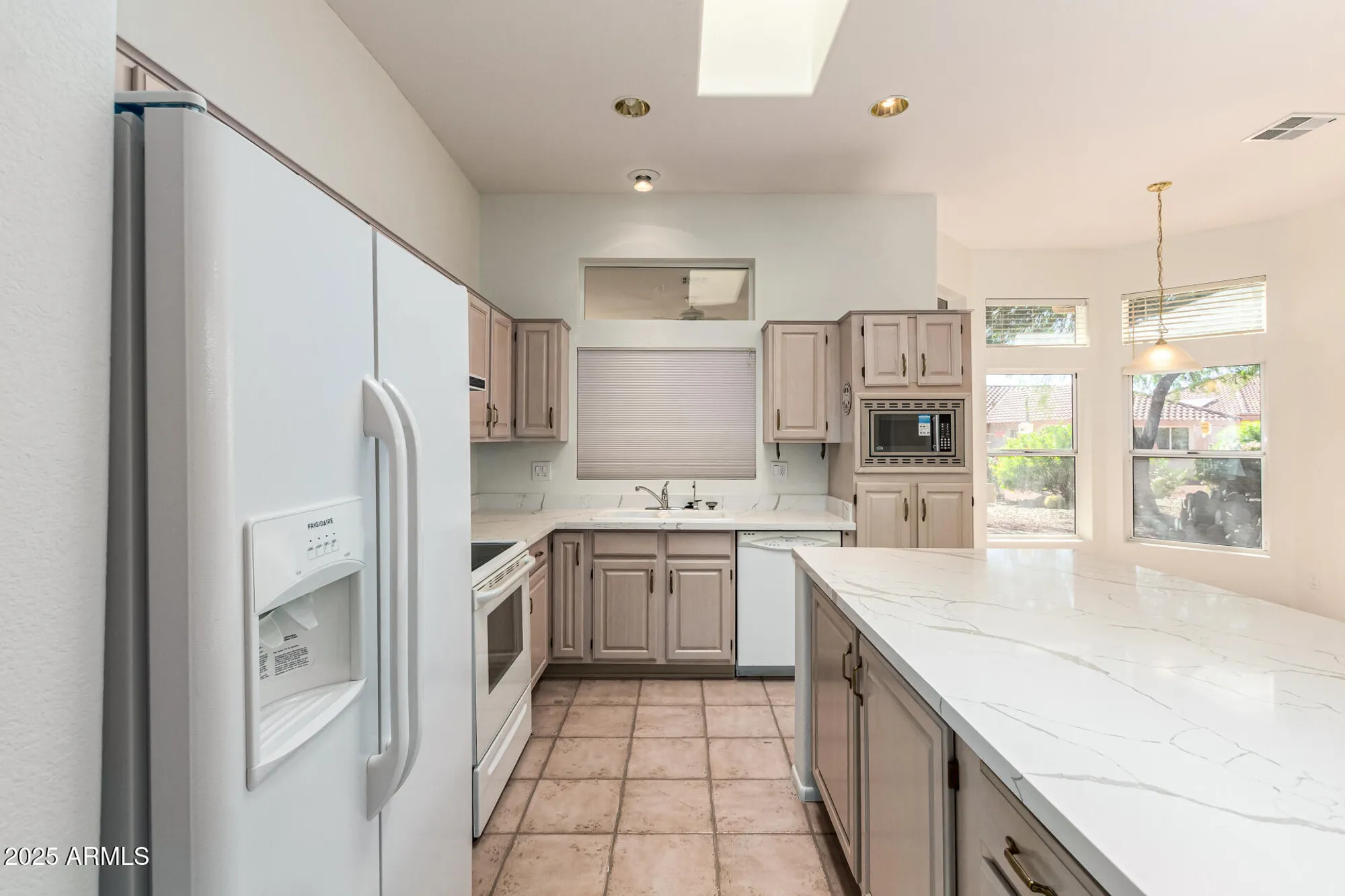 Property Slideshow image 25 of 47 | 15427 w heritage dr, Sun City West, AZ, 85375