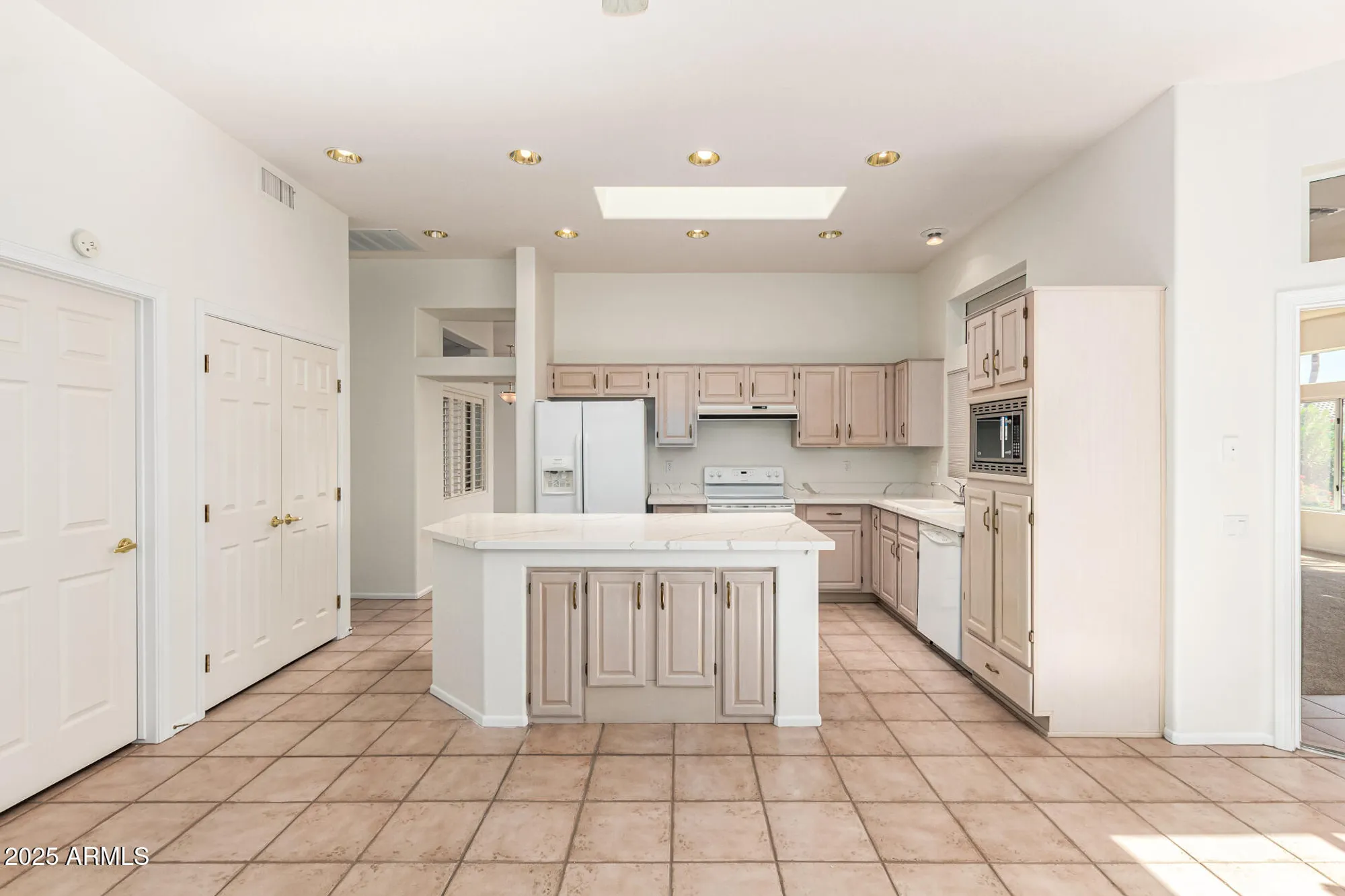 Property Slideshow image 23 of 47 | 15427 w heritage dr, Sun City West, AZ, 85375