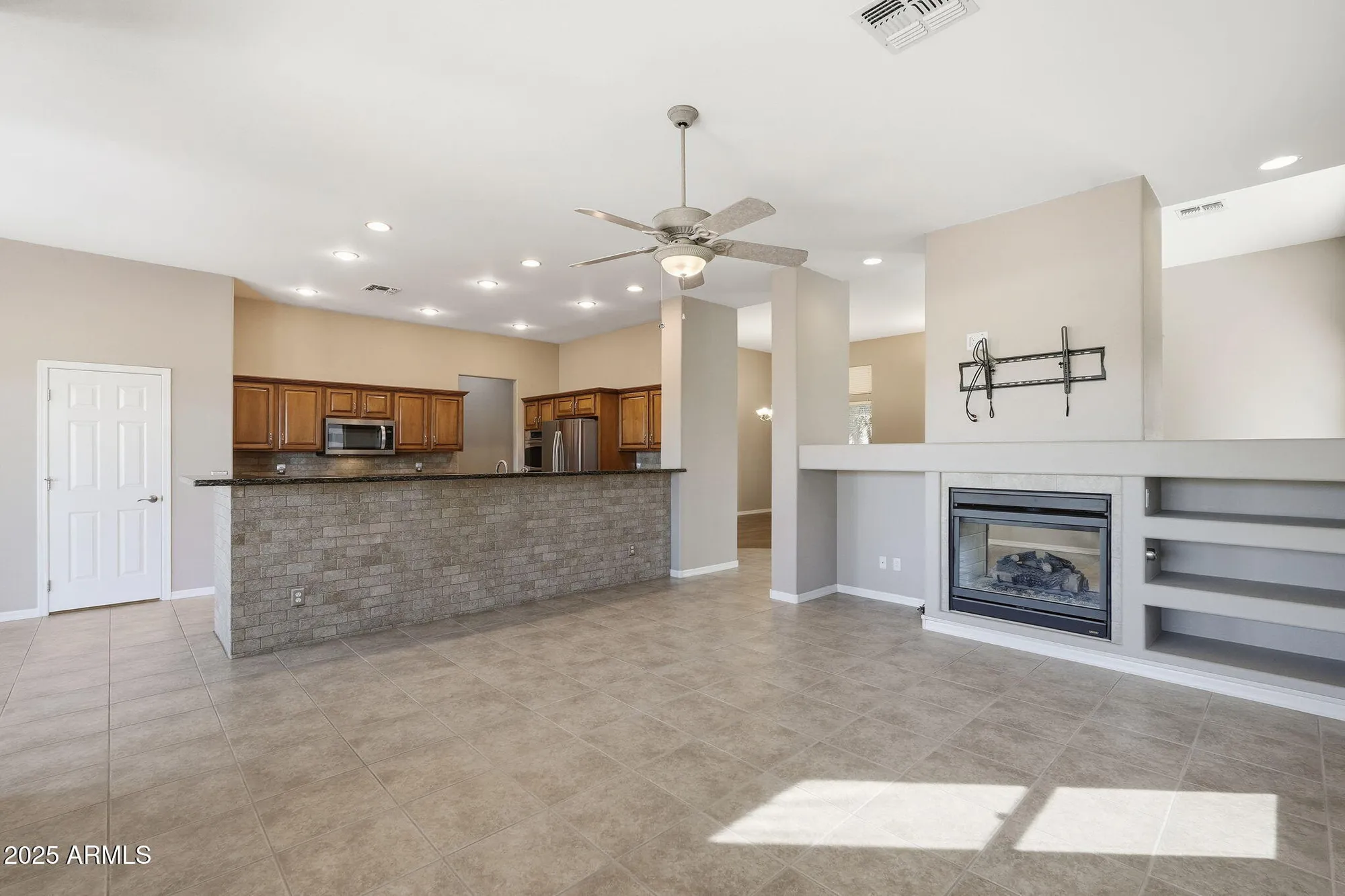 Property Slideshow image 20 of 64 | 3770 e colonial dr, Chandler, AZ, 85249