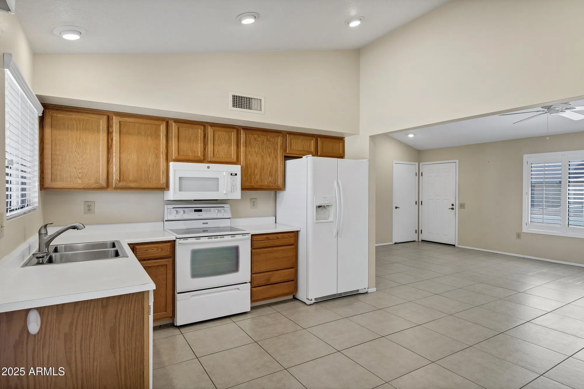 Property Slideshow image 9 of 28 | 14742 w antelope dr, Sun City West, AZ, 85375