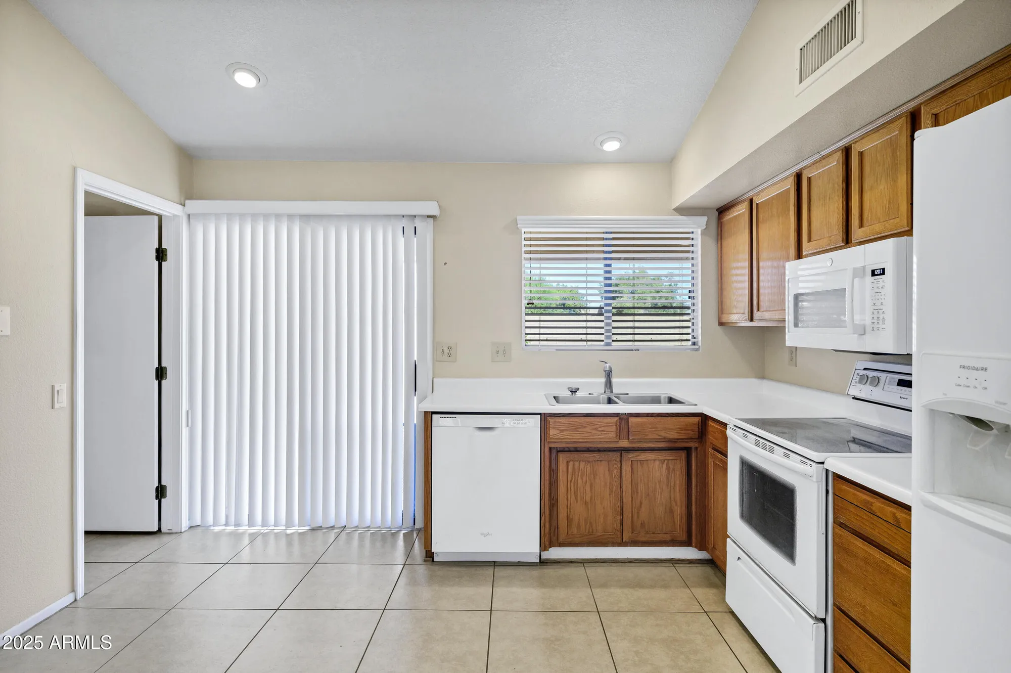 Property Slideshow image 10 of 28 | 14742 w antelope dr, Sun City West, AZ, 85375