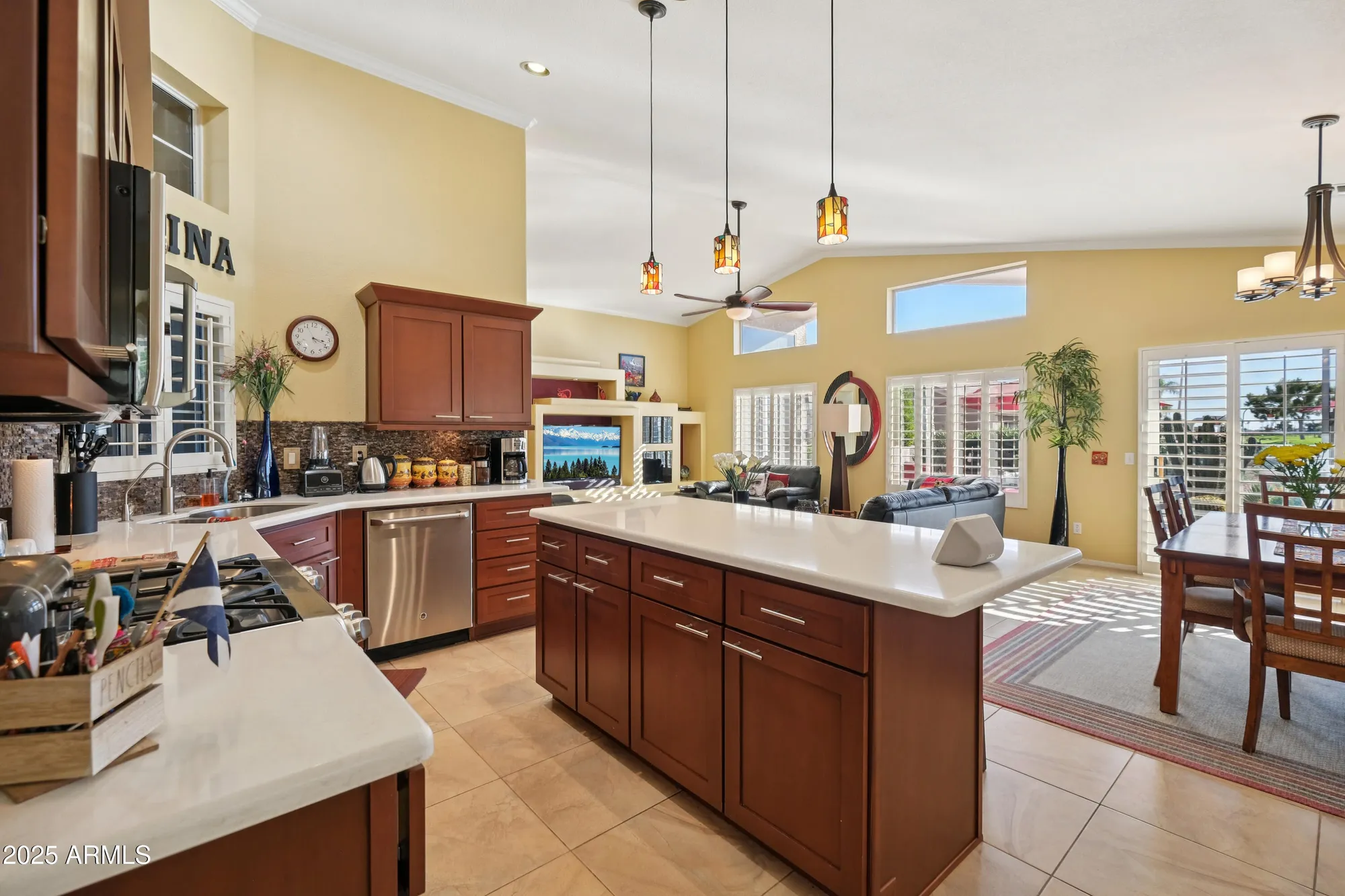 Property Slideshow image 15 of 52 | 15123 w robson cir, Goodyear, AZ, 85395